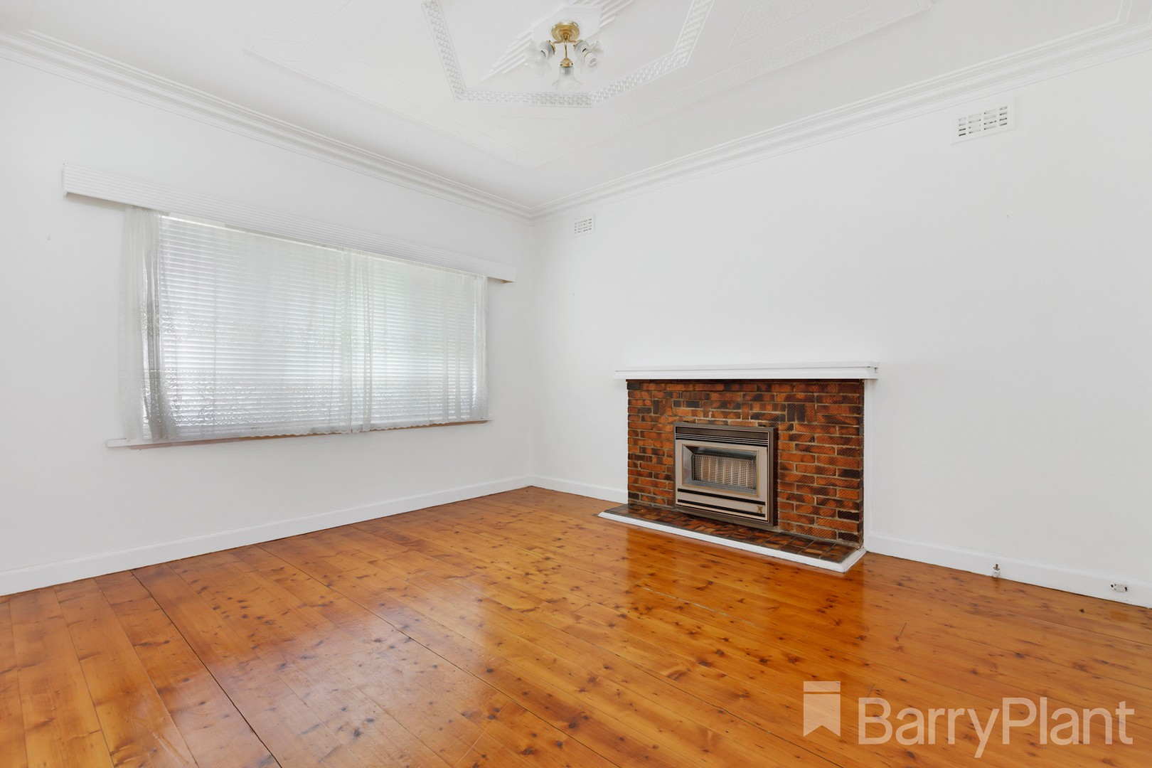 15 Riley Street, Thornbury, VIC 3071, Thornbury - Thumbnail 3
