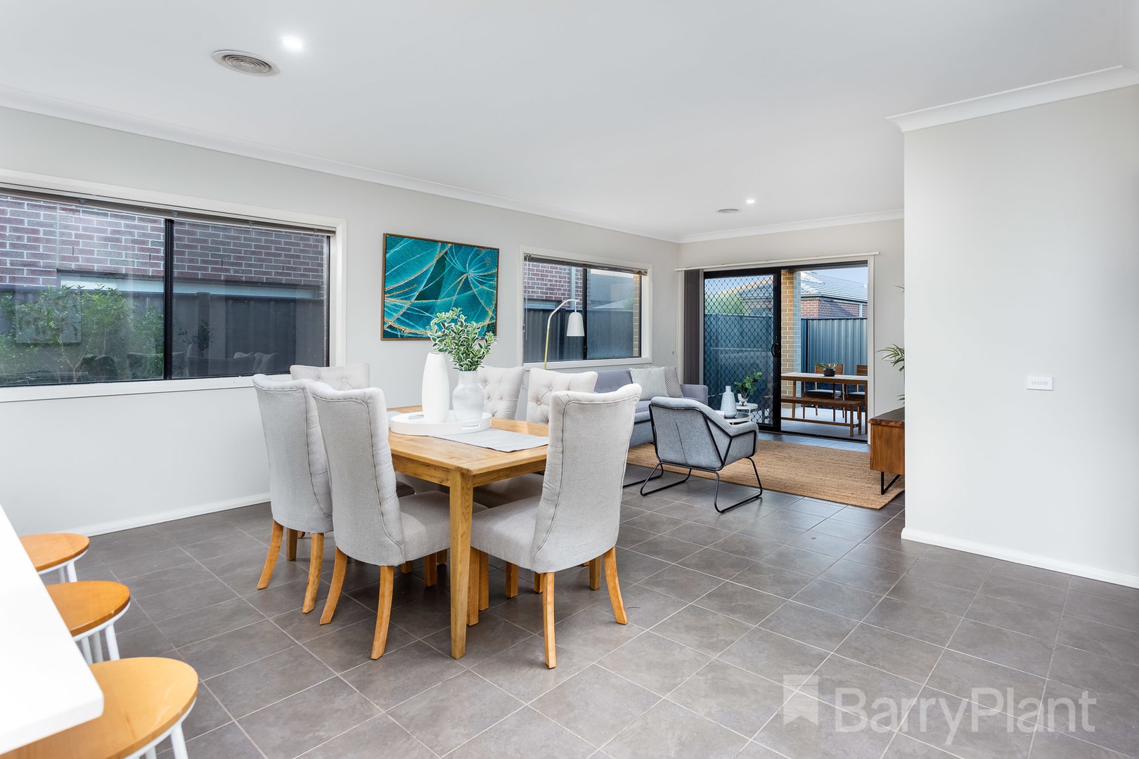 15 Rona Road, Point Cook, VIC 3030, Point Cook - Thumbnail 4