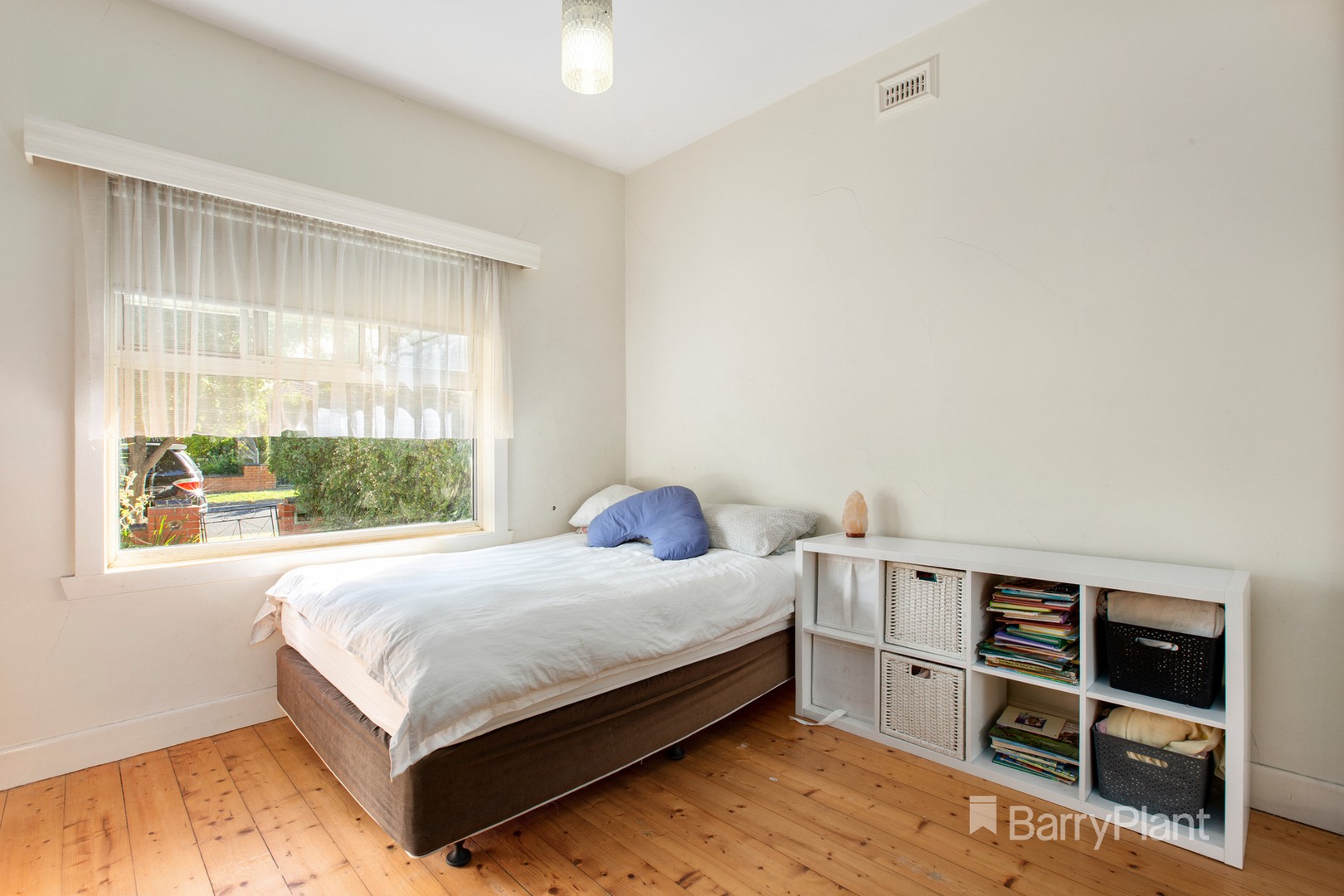 15 Roseberry Avenue, Preston, VIC 3072, Preston - Thumbnail 4