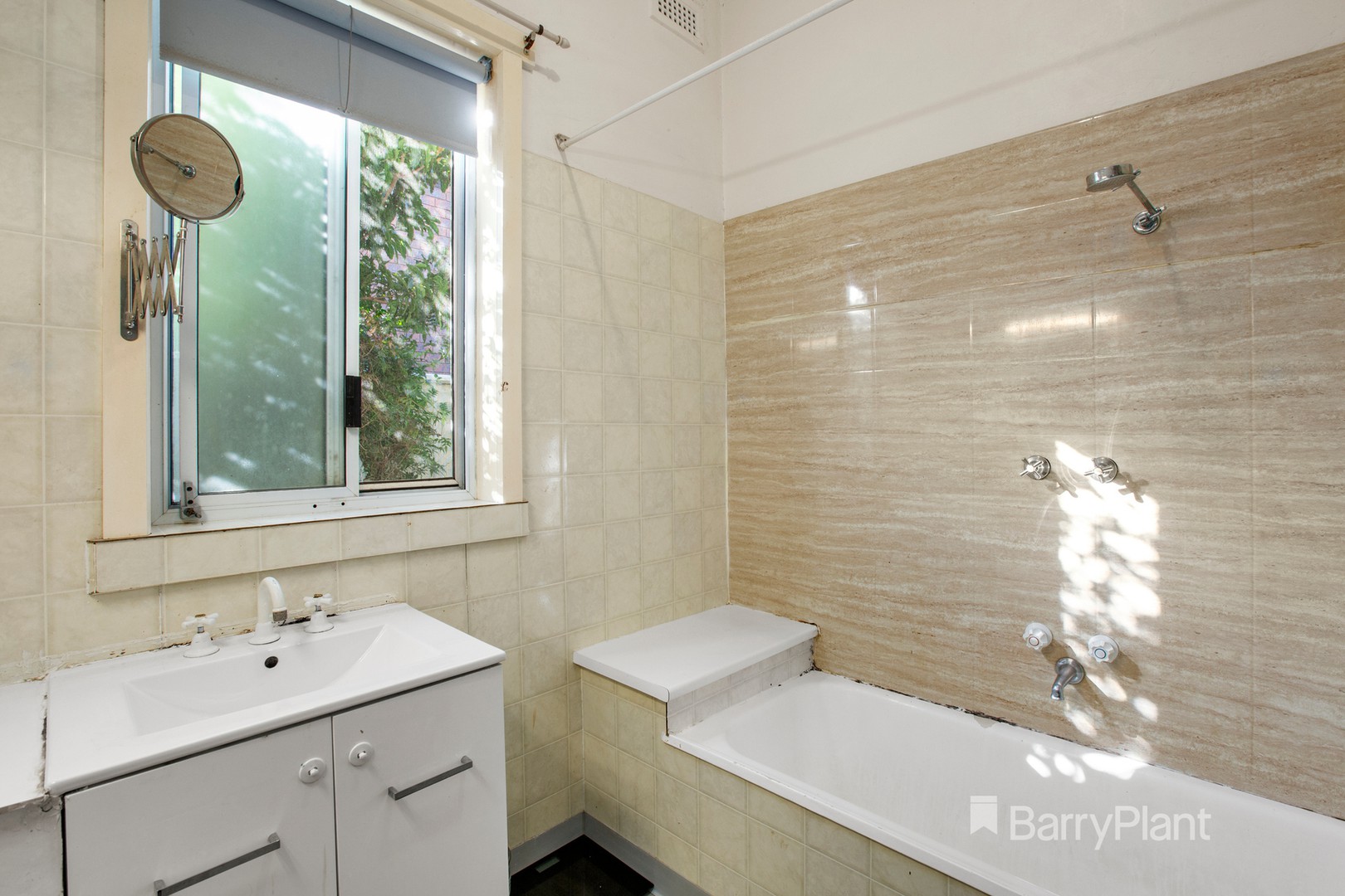15 Roseberry Avenue, Preston, VIC 3072, Preston - Thumbnail 5