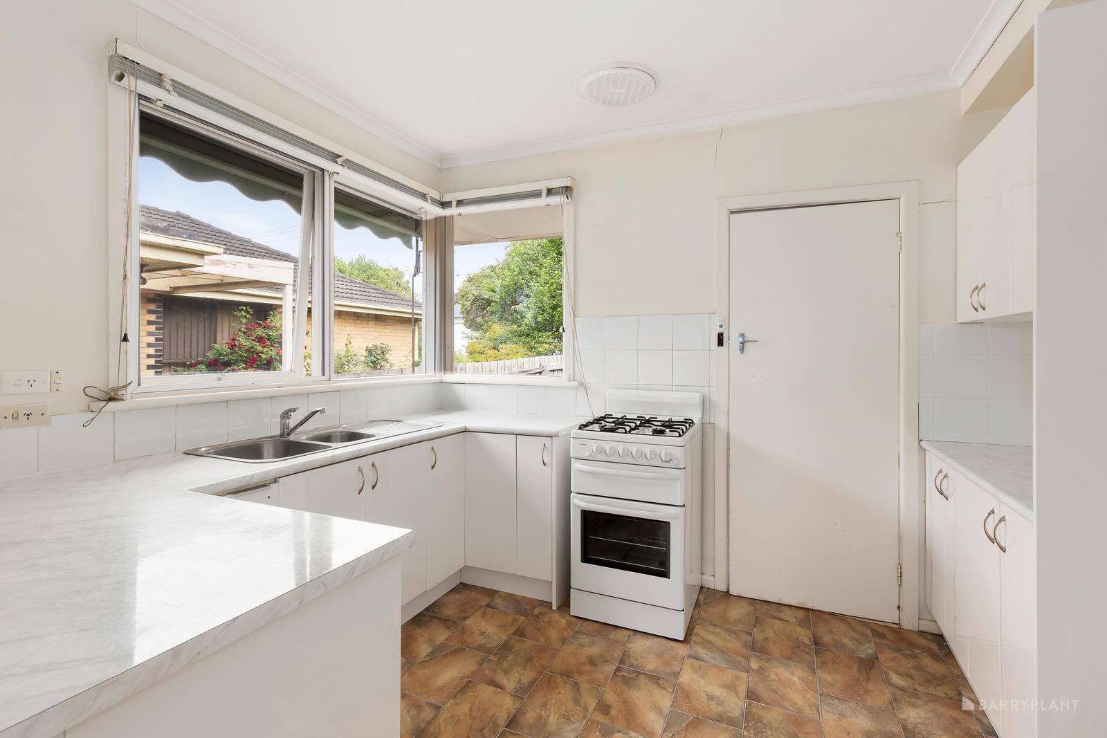 15 Roselea Street, Box Hill North, VIC 3129, Box Hill North - Thumbnail 4