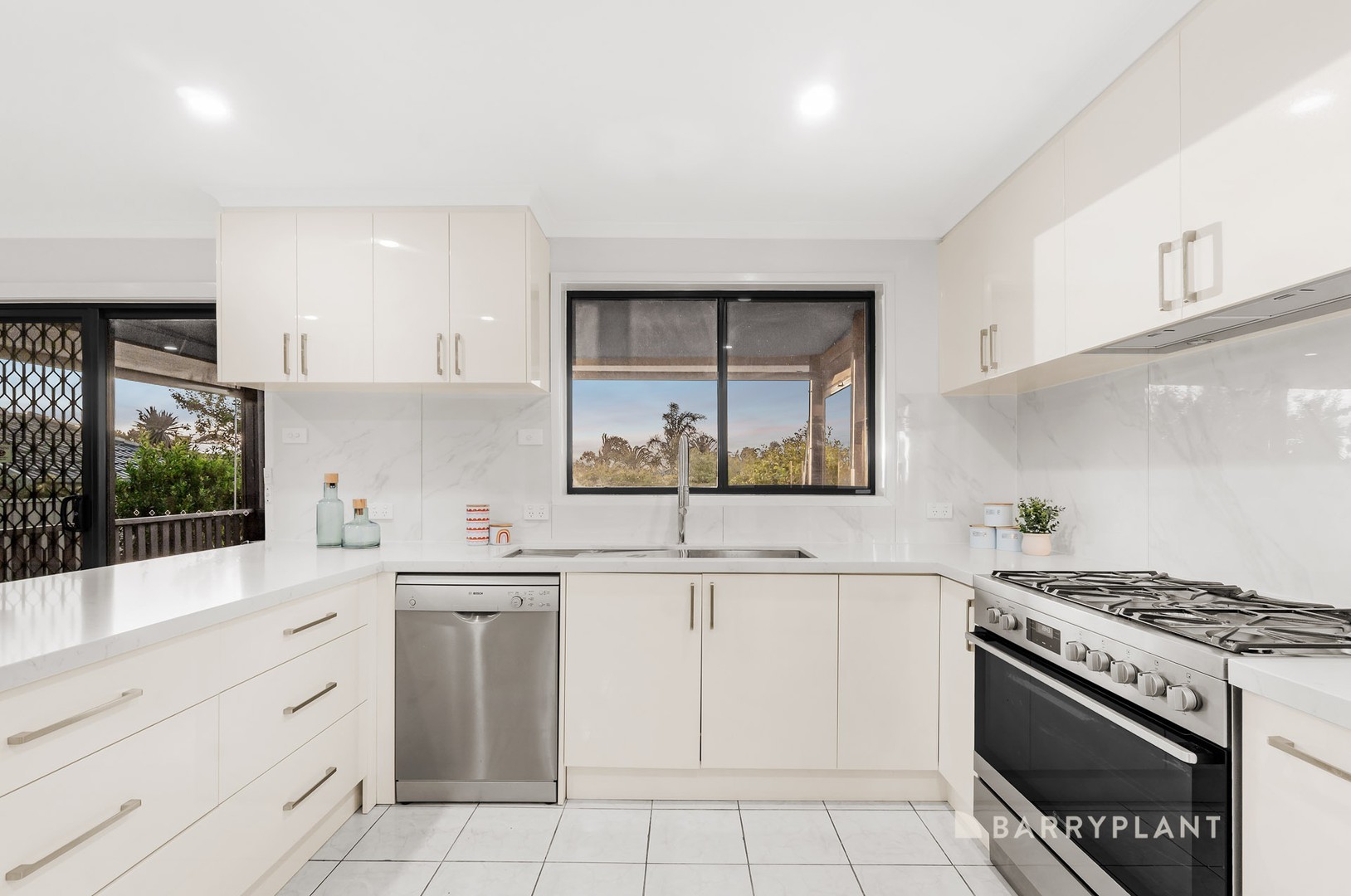 15 Rule Close, Mill Park, VIC 3082, Mill Park - Thumbnail 4