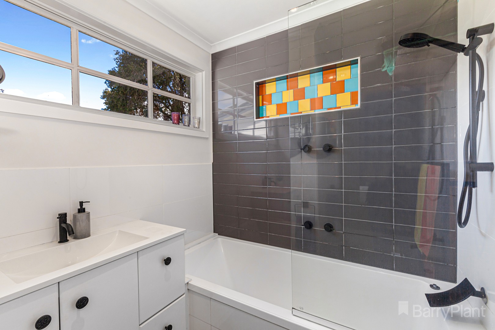 15 Rupert Street, Broadford, VIC 3658, Broadford - Thumbnail 4