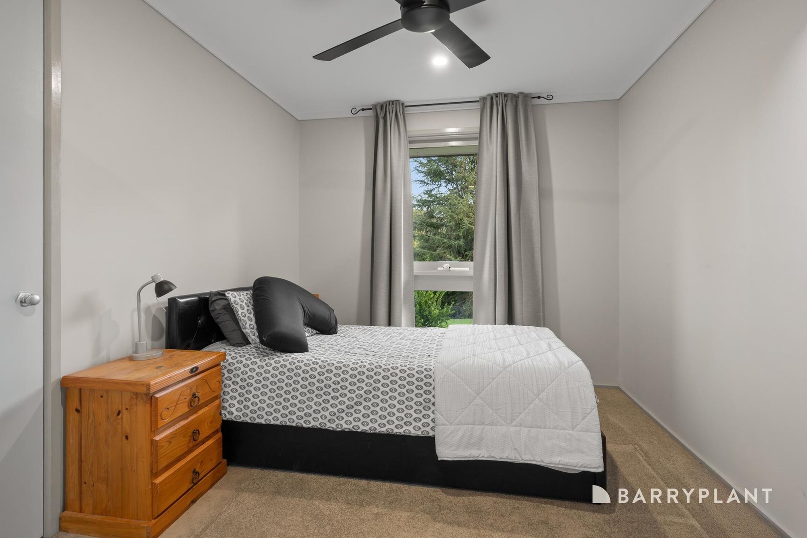 15 Russell Street, Emerald, VIC 3782, Emerald - Thumbnail 6
