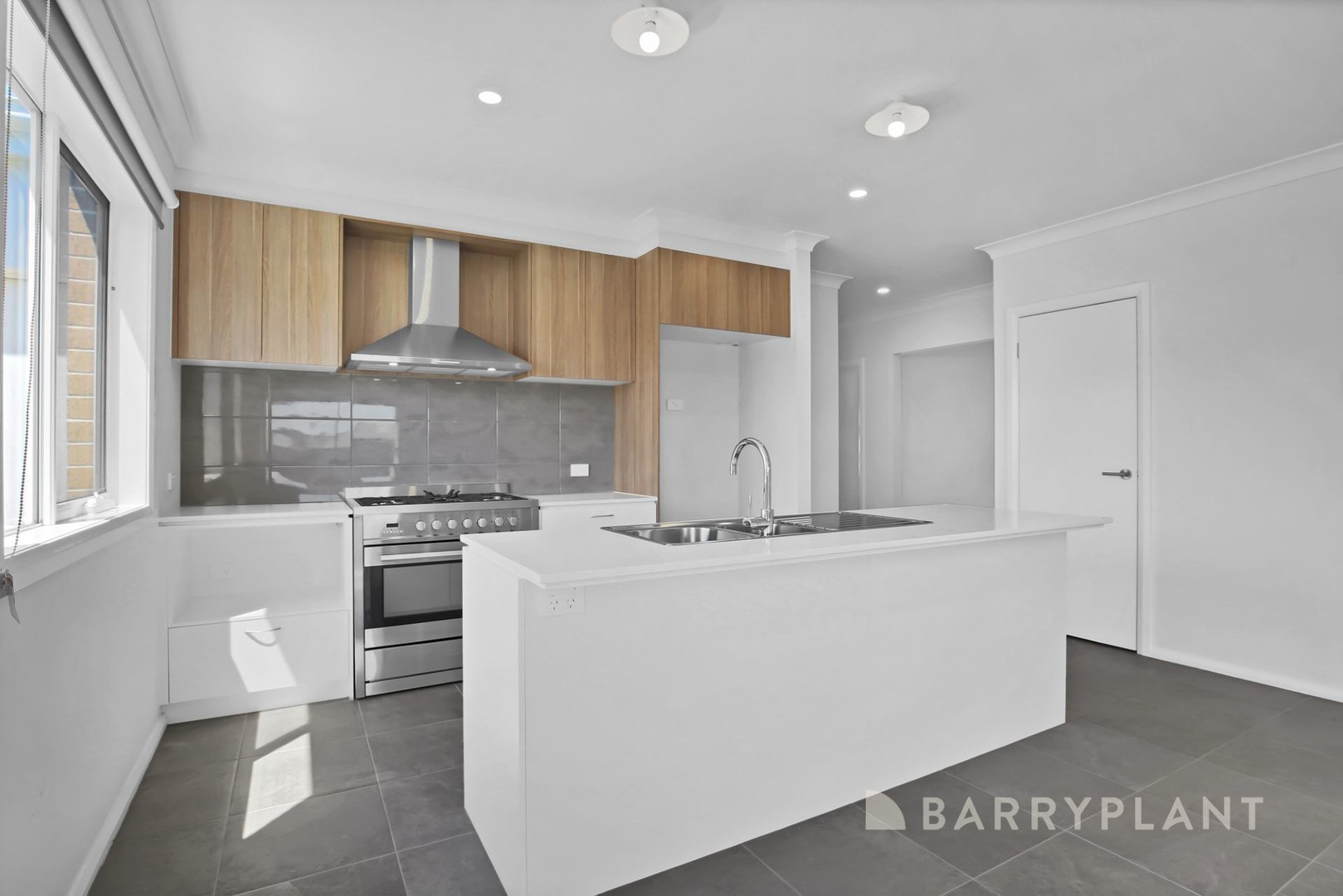 15 Salisbury Ave, Warragul, VIC 3820 - Thumbnail 2 - 28/01/2026