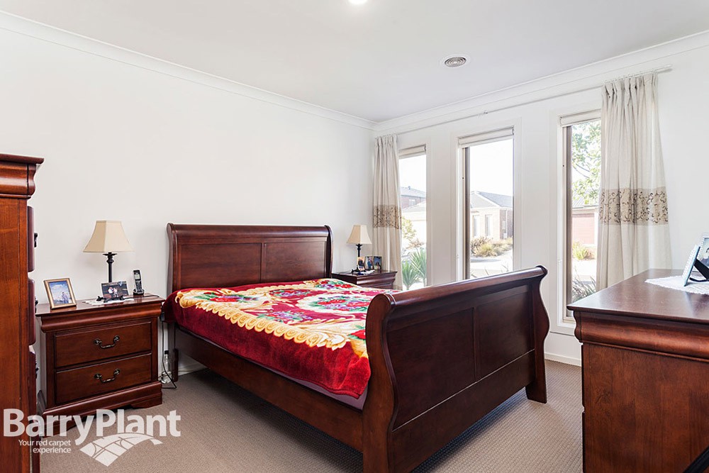 15 Santorini Crescent, Point Cook, VIC 3030, Point Cook - Thumbnail 6