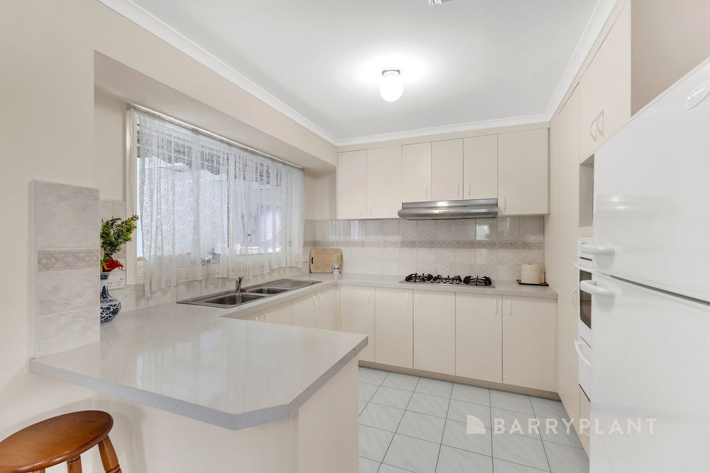 15 Sapphire Drive, Hampton Park, VIC 3976, Hampton Park - Thumbnail 3