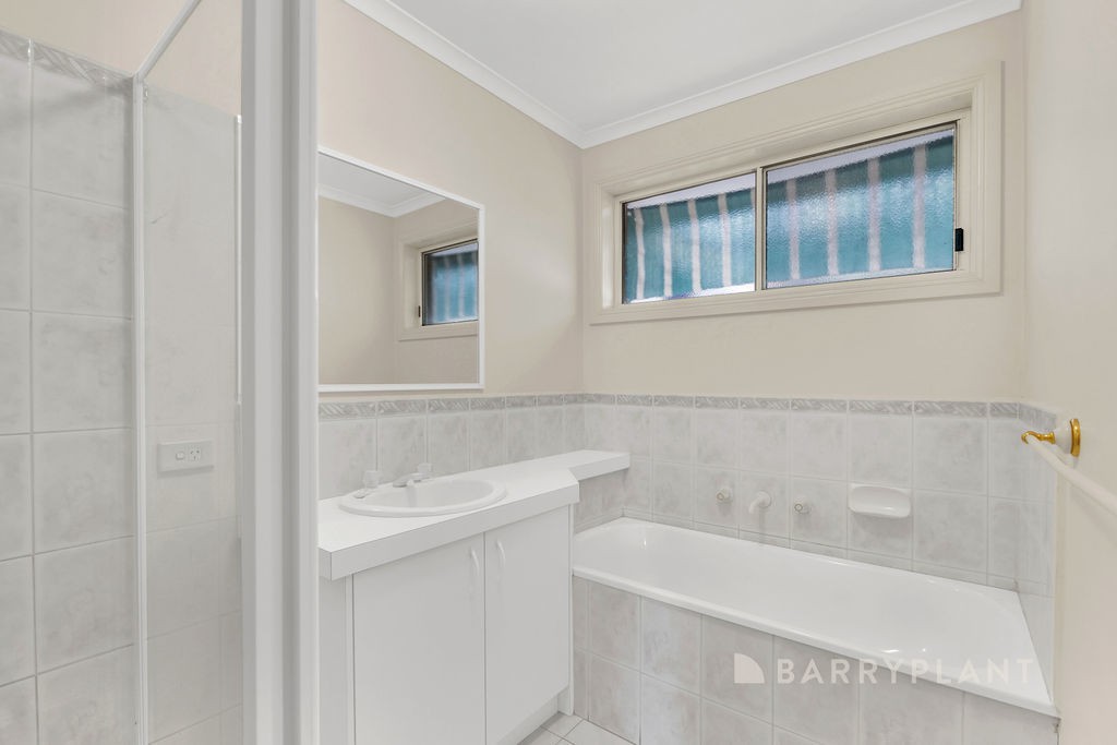 15 Sapphire Drive, Hampton Park, VIC 3976, Hampton Park - Thumbnail 6
