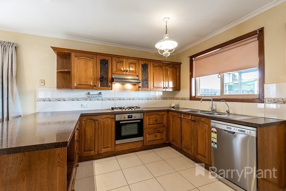 15 Sarona Street, Dandenong, VIC 3175, Dandenong - Thumbnail 6