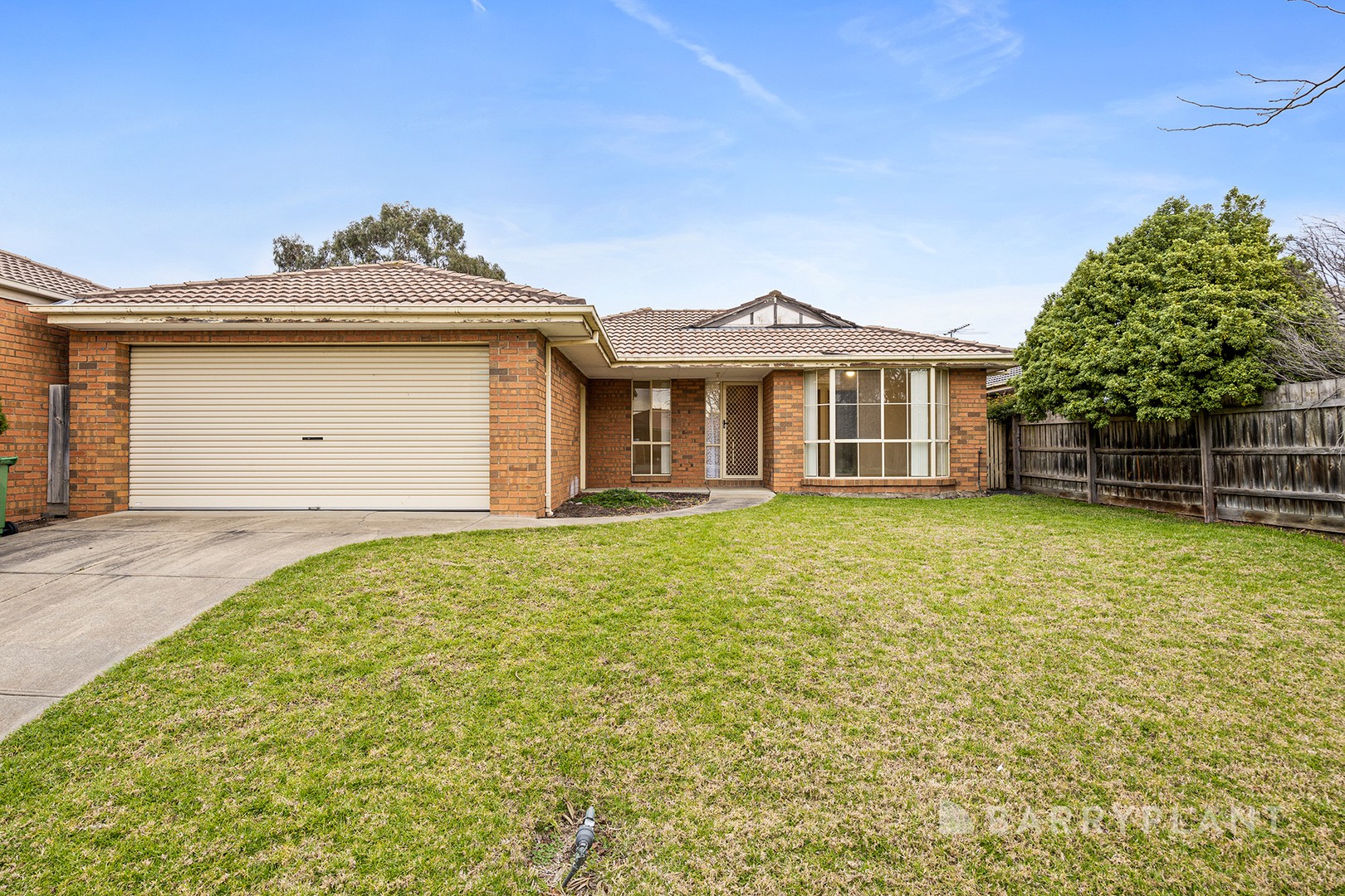 15 Shaftsbury Avenue, Berwick, VIC 3806 - Thumbnail 1 - 01/08/2025