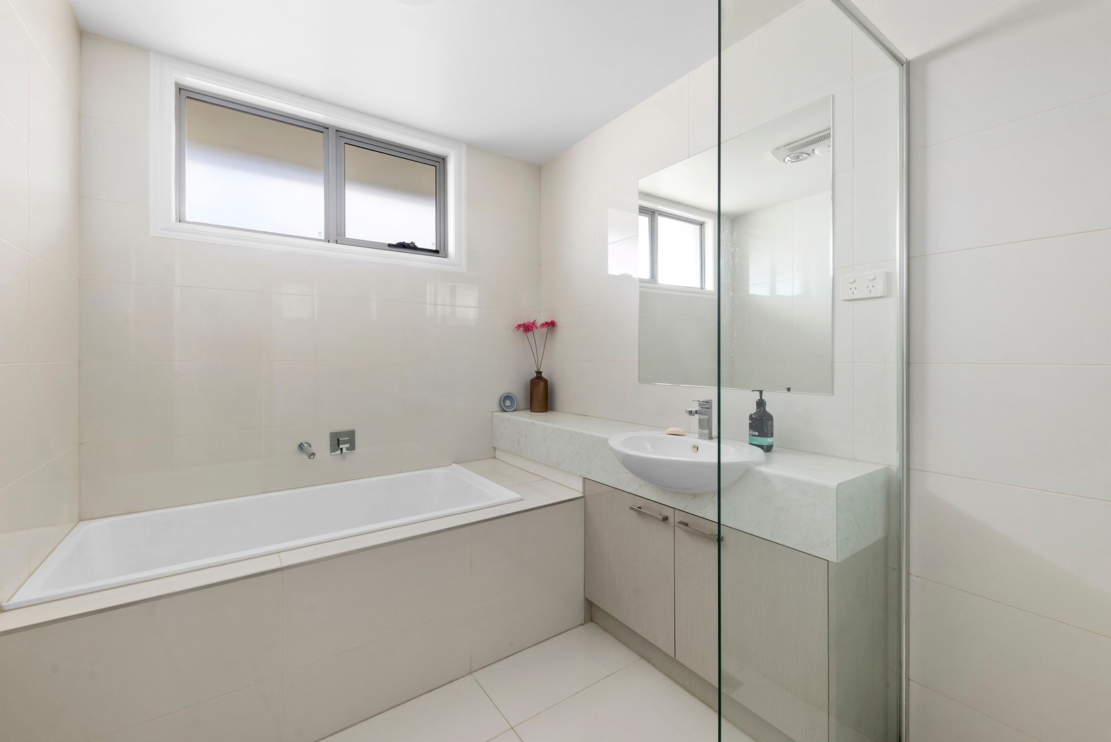 15 Shaw Street, Niddrie, VIC 3042, Niddrie - Thumbnail 8