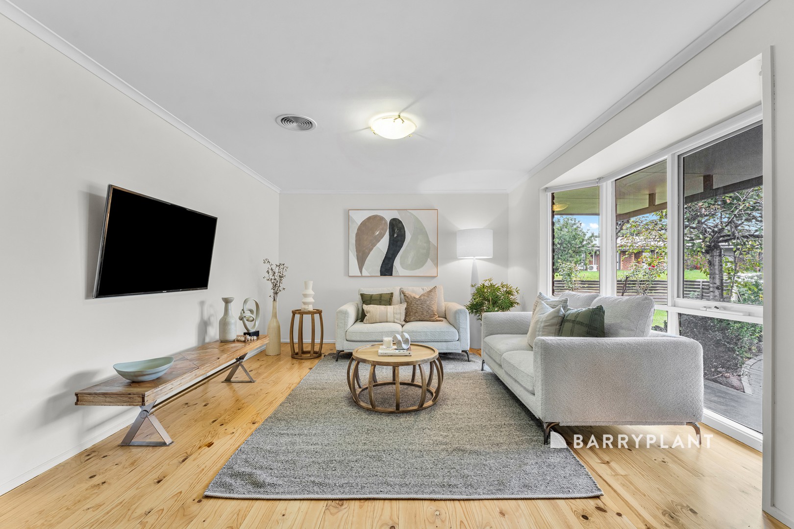 15 Shiraz Crescent, Narre Warren, VIC 3805 - Thumbnail 2 - 21/04/2026