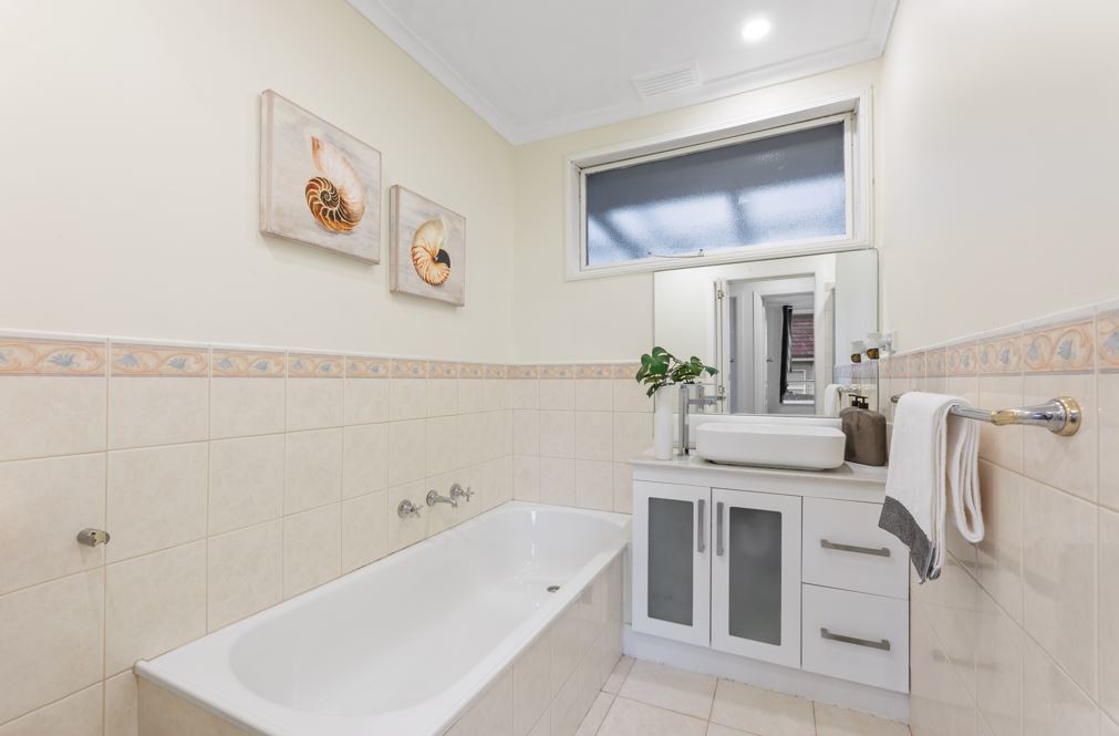 15 Sixth Avenue, Burwood, VIC 3125, Burwood - Thumbnail 7