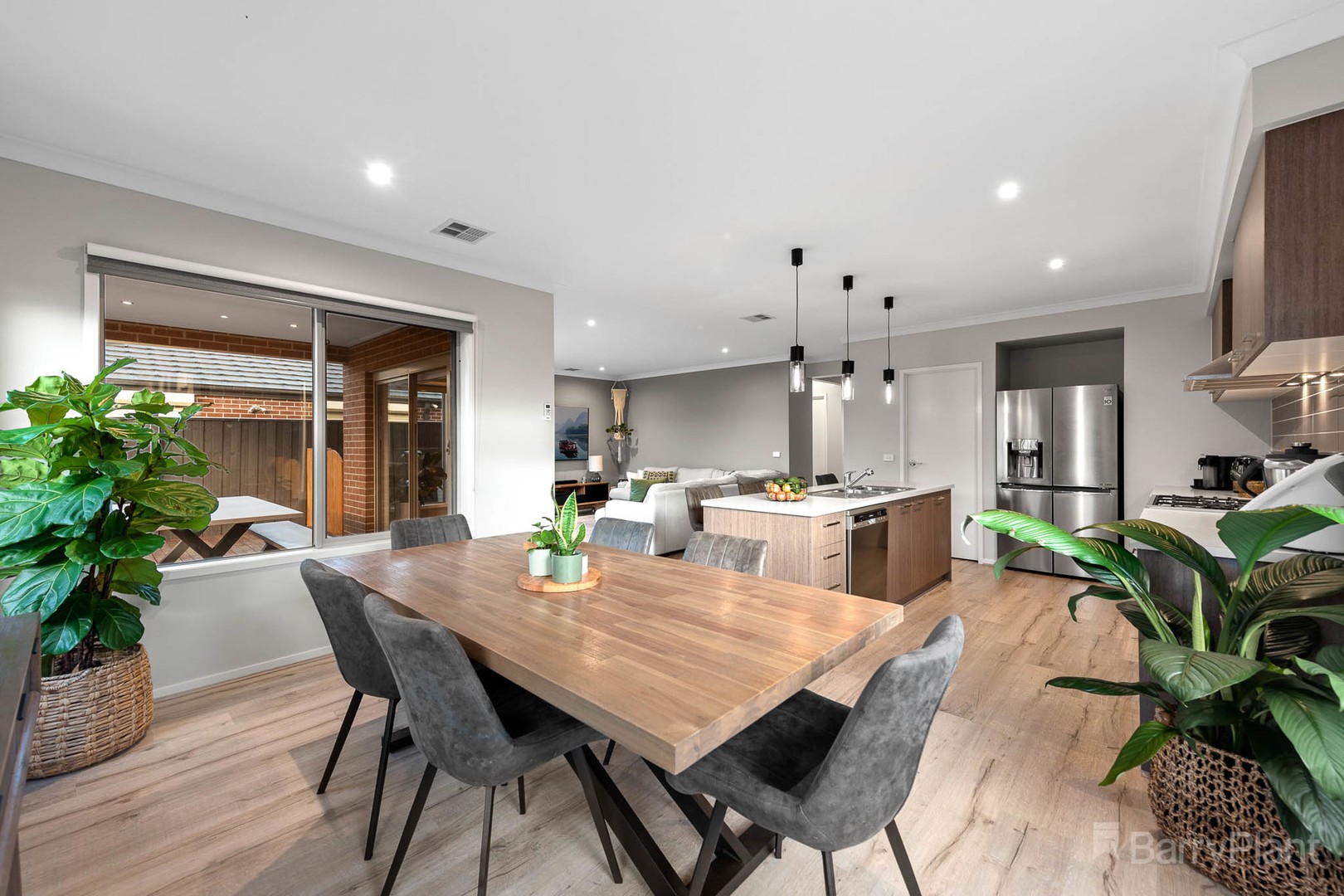15 Sloane Drive, Clyde North, VIC 3978, Clyde North - Thumbnail 4