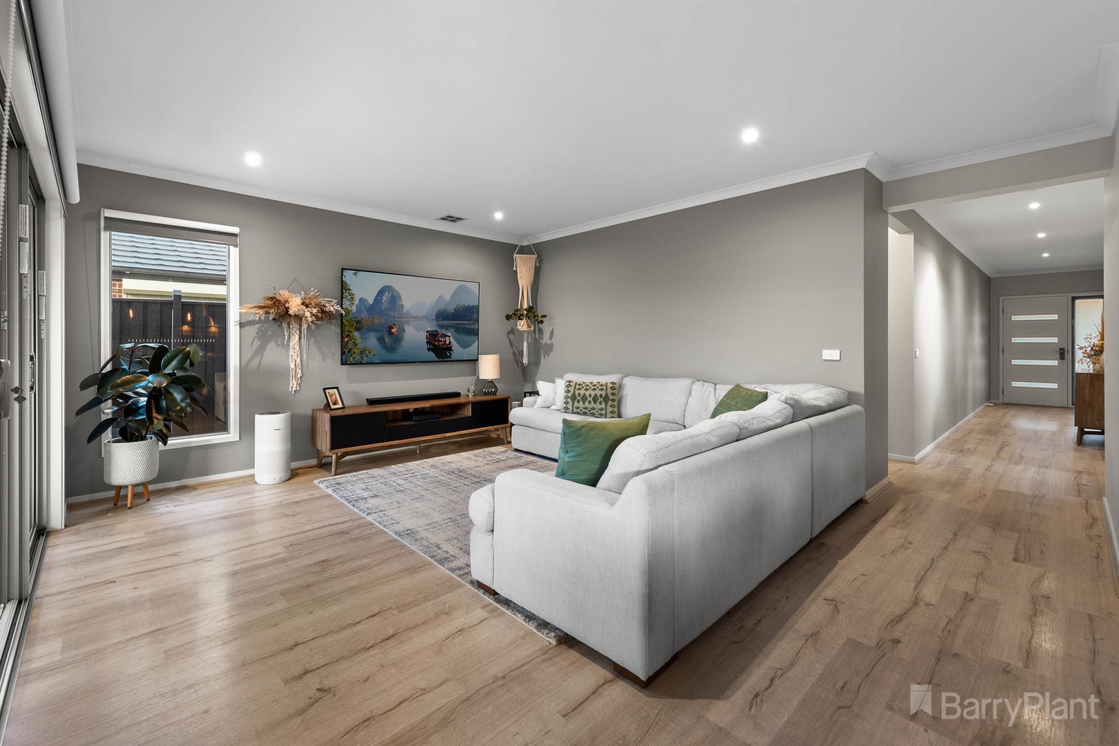 15 Sloane Drive, Clyde North, VIC 3978, Clyde North - Thumbnail 5