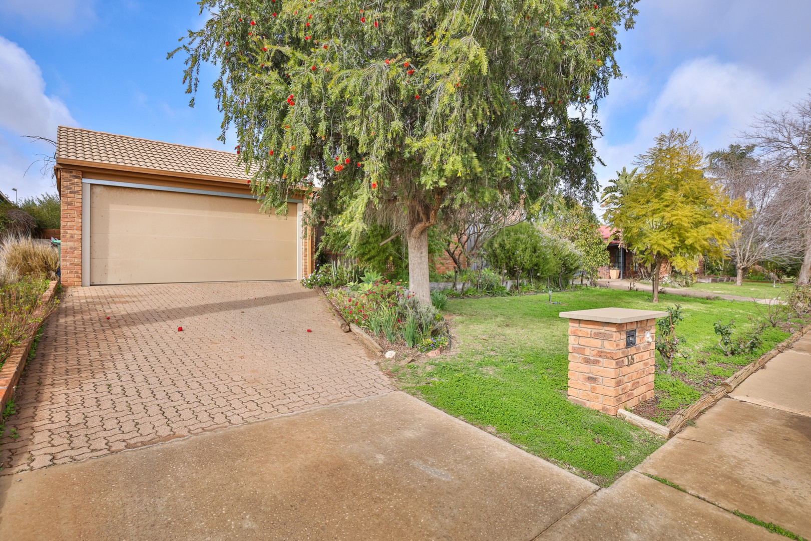 15 Smith Close, Mildura, VIC 3500 - Thumbnail 2 - 04/05/2026