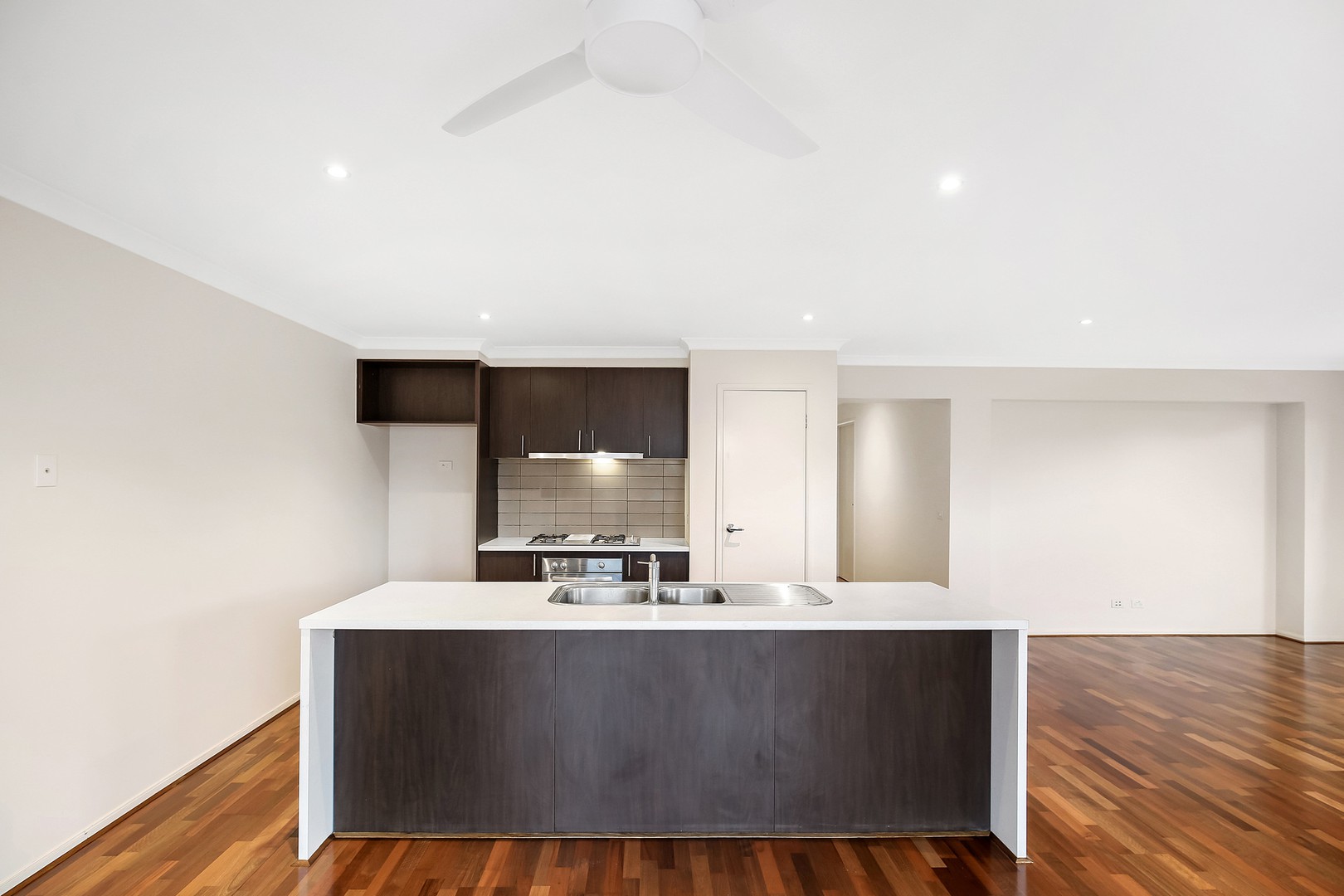15 Snugburgh Way, Epping, VIC 3076 - Thumbnail 1 - 24/08/2026