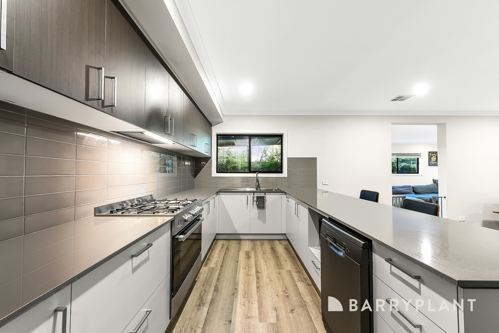 15 Sora Court, Berwick, VIC 3806, Berwick - Thumbnail 3