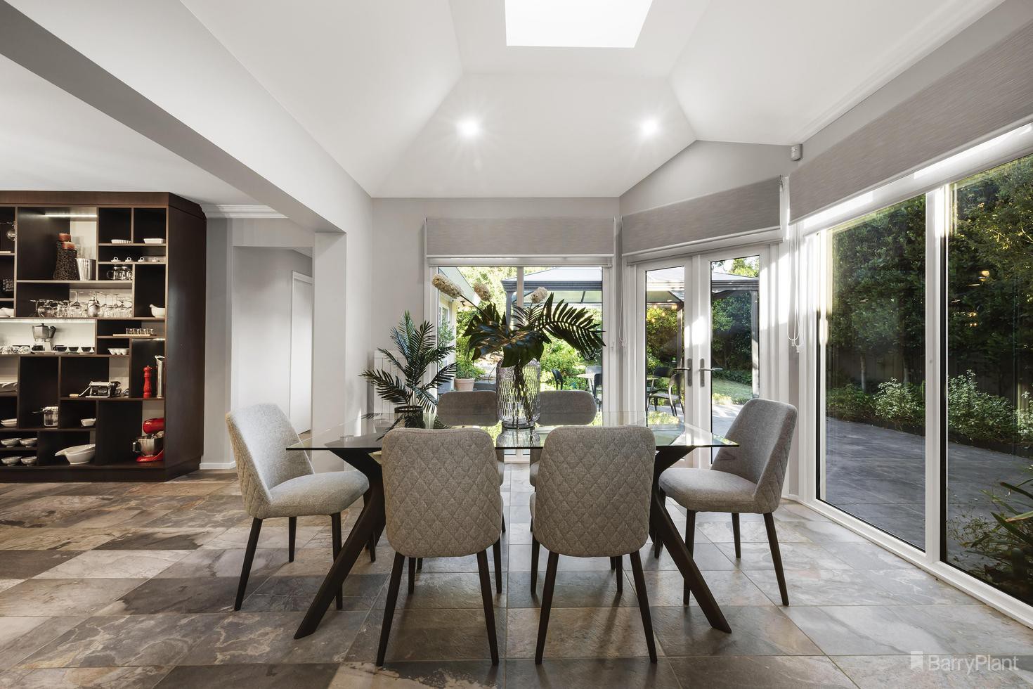 15 Stanton Crescent, Rosanna, VIC 3084, Rosanna - Thumbnail 4