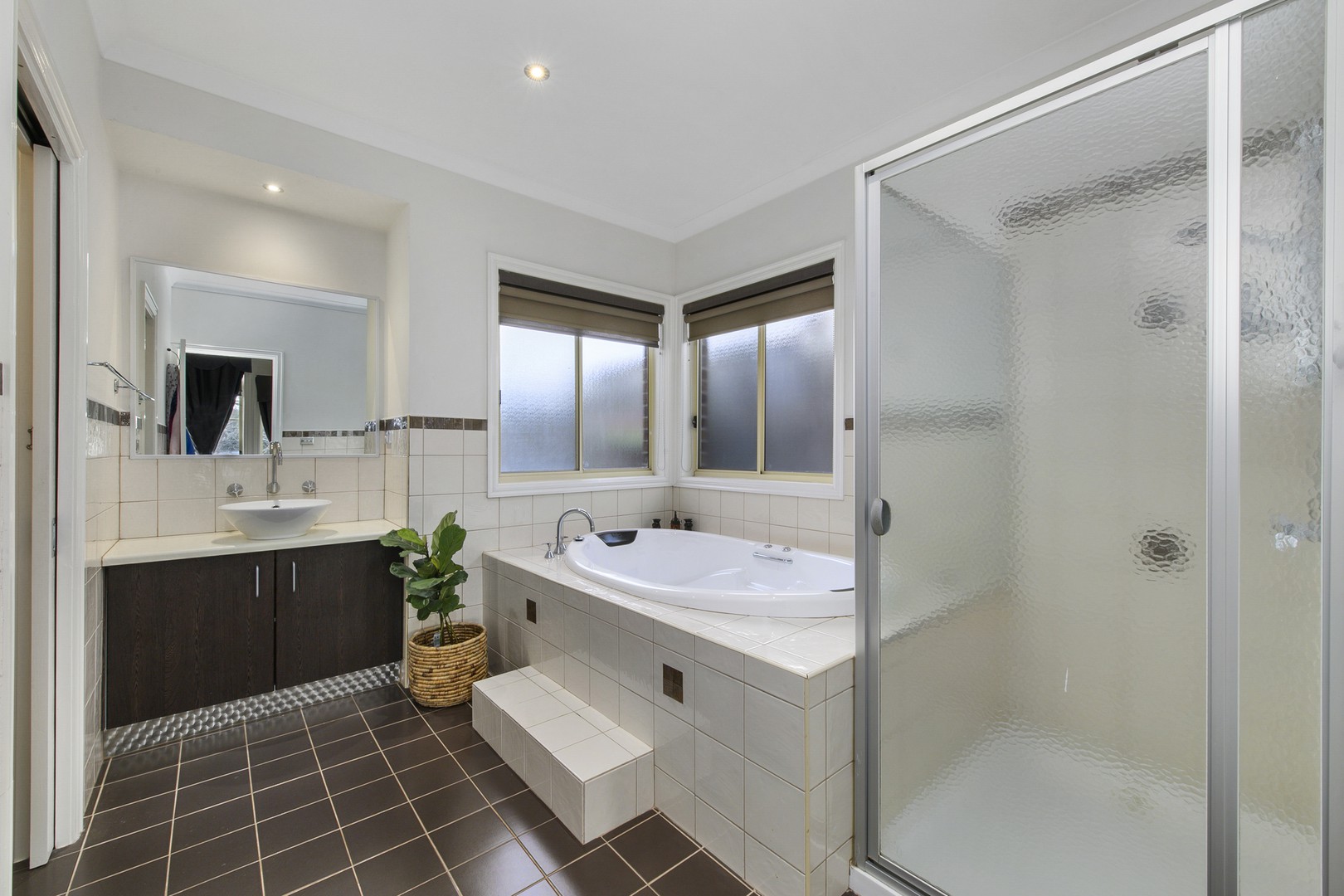 15 Summerhill Drive, Hillside, VIC 3037, Hillside - Thumbnail 6