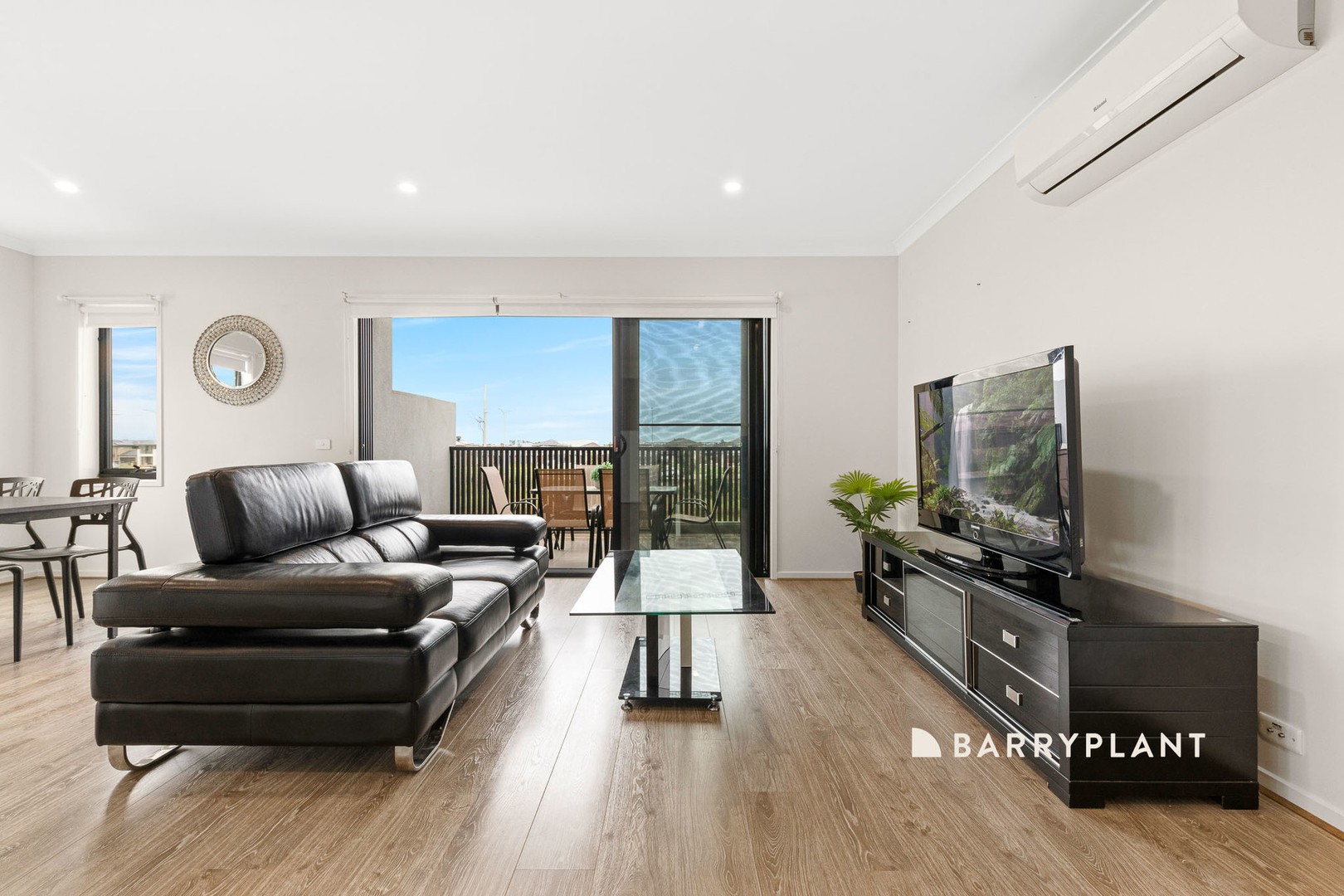 15 Tagore Walk, Officer, VIC 3809, Officer - Thumbnail 5