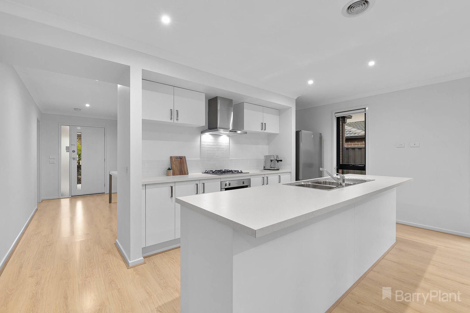 15 Tahoe Circuit, Pakenham, VIC 3810, Pakenham - Thumbnail 3