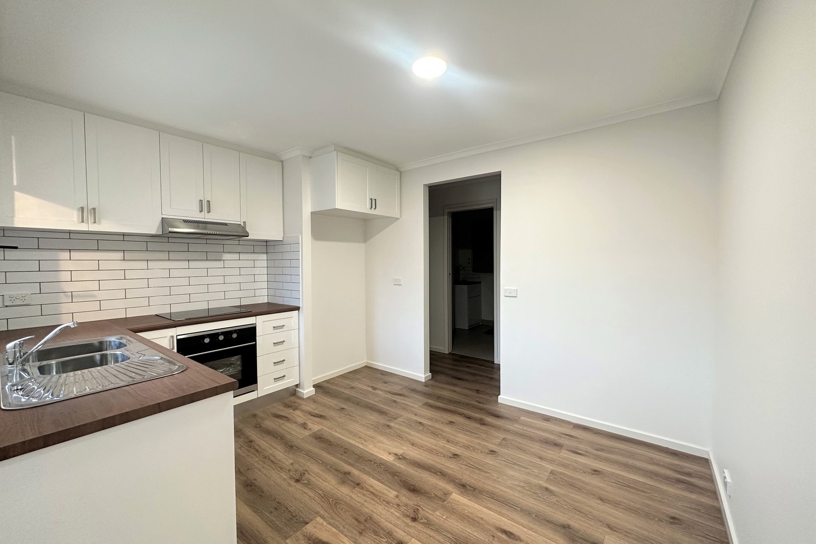 15 Tennyson Drive, Delahey, VIC 3037, Delahey - Thumbnail 7