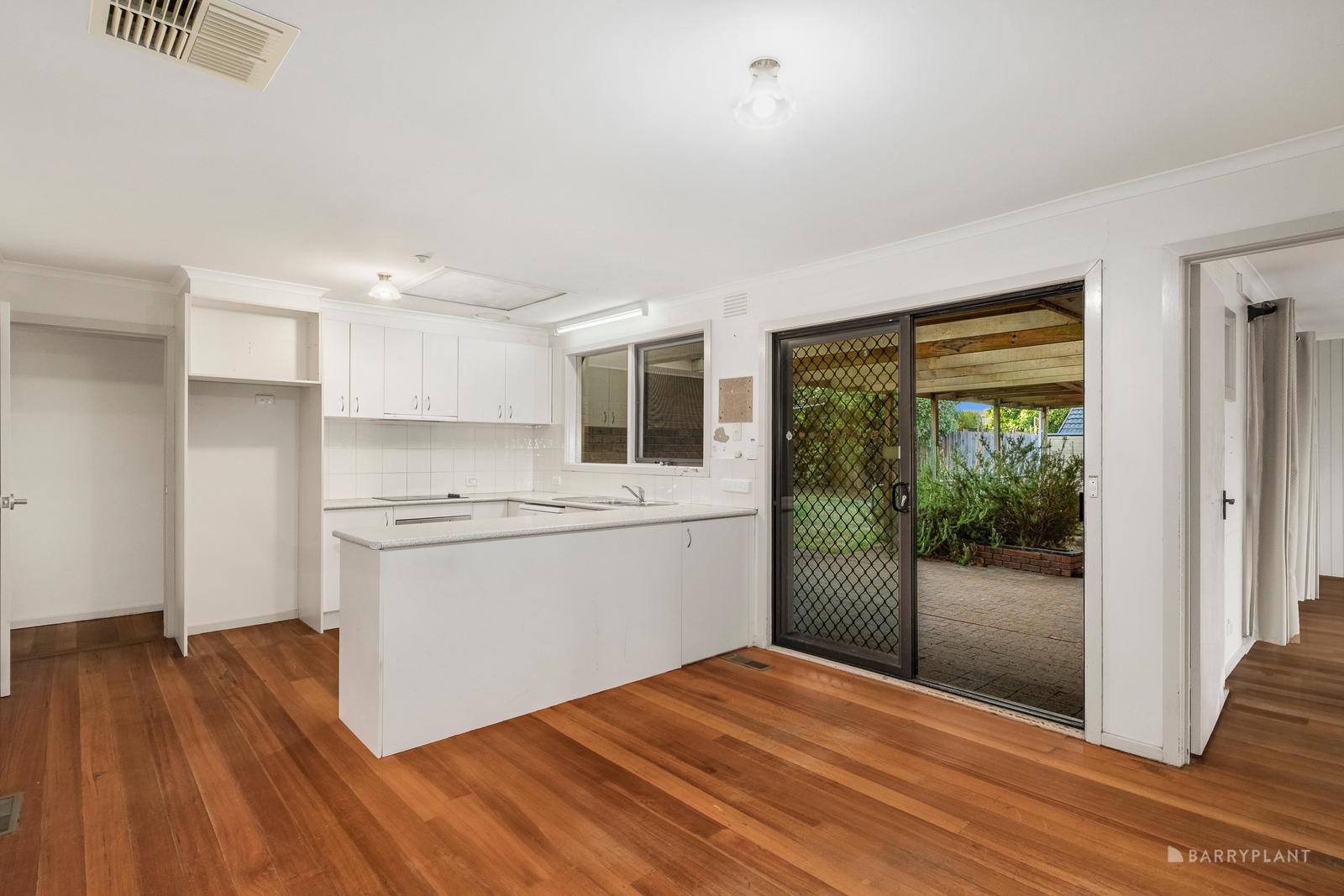15 The Wallaby Run, Chirnside Park, VIC 3116, Chirnside Park - Thumbnail 4