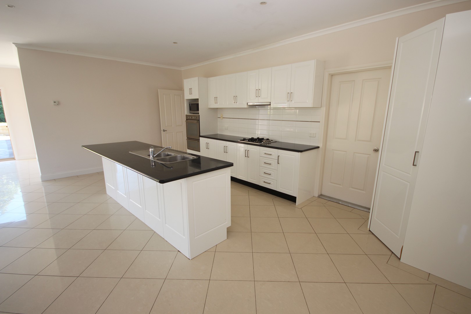 15 Thwaites Close, Highton, VIC 3216, Highton - Thumbnail 3
