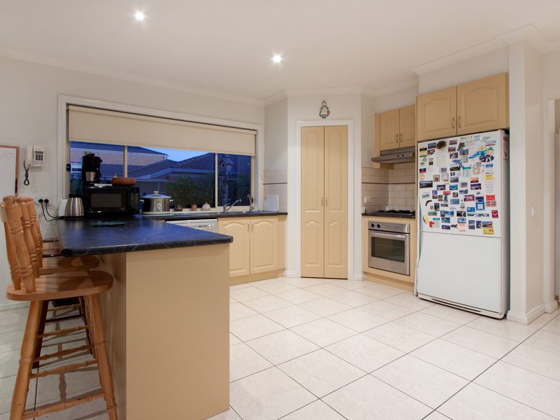 15 Tintagel Way, Mornington, VIC 3931, Mornington - Thumbnail 4