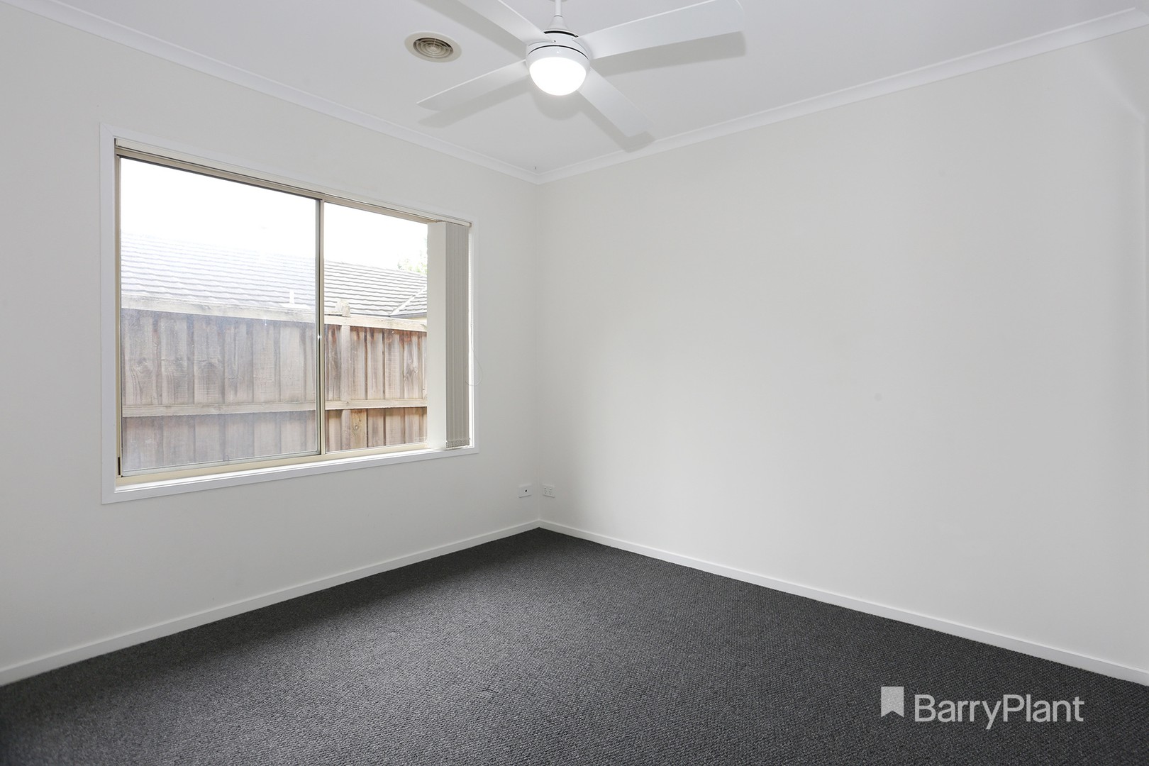 15 Tyrone Avenue, Pakenham, VIC 3810, Pakenham - Thumbnail 6