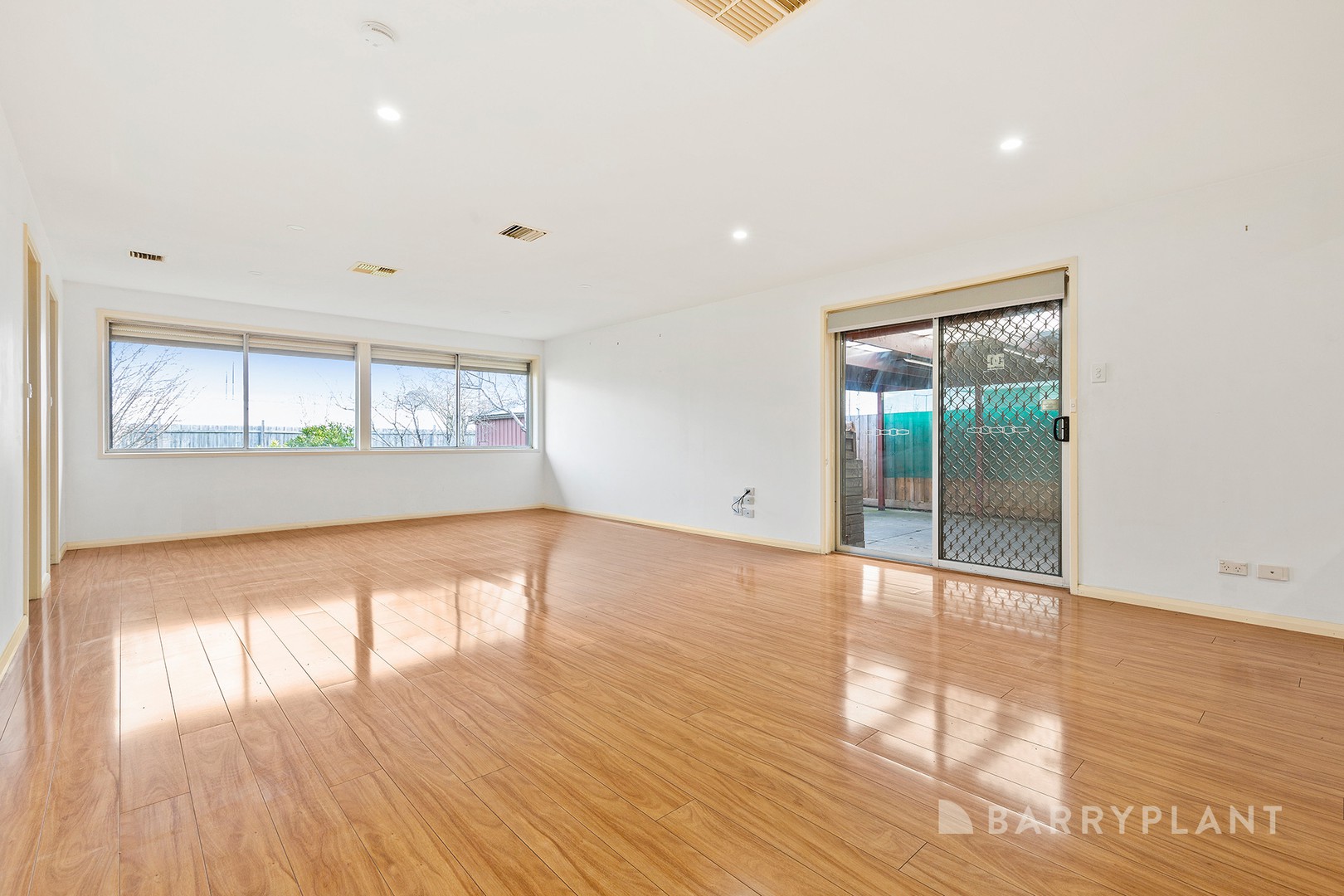 15 Valley Fair Drive, Narre Warren, VIC 3805, Narre Warren - Thumbnail 3