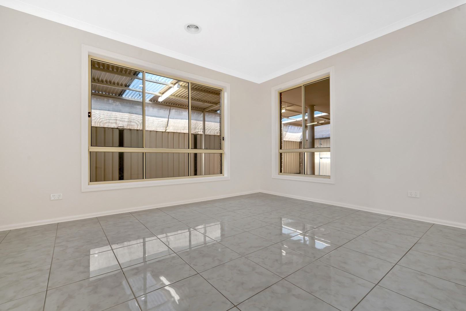 15 Villawood Avenue, Roxburgh Park, VIC 3064, Roxburgh Park - Thumbnail 7