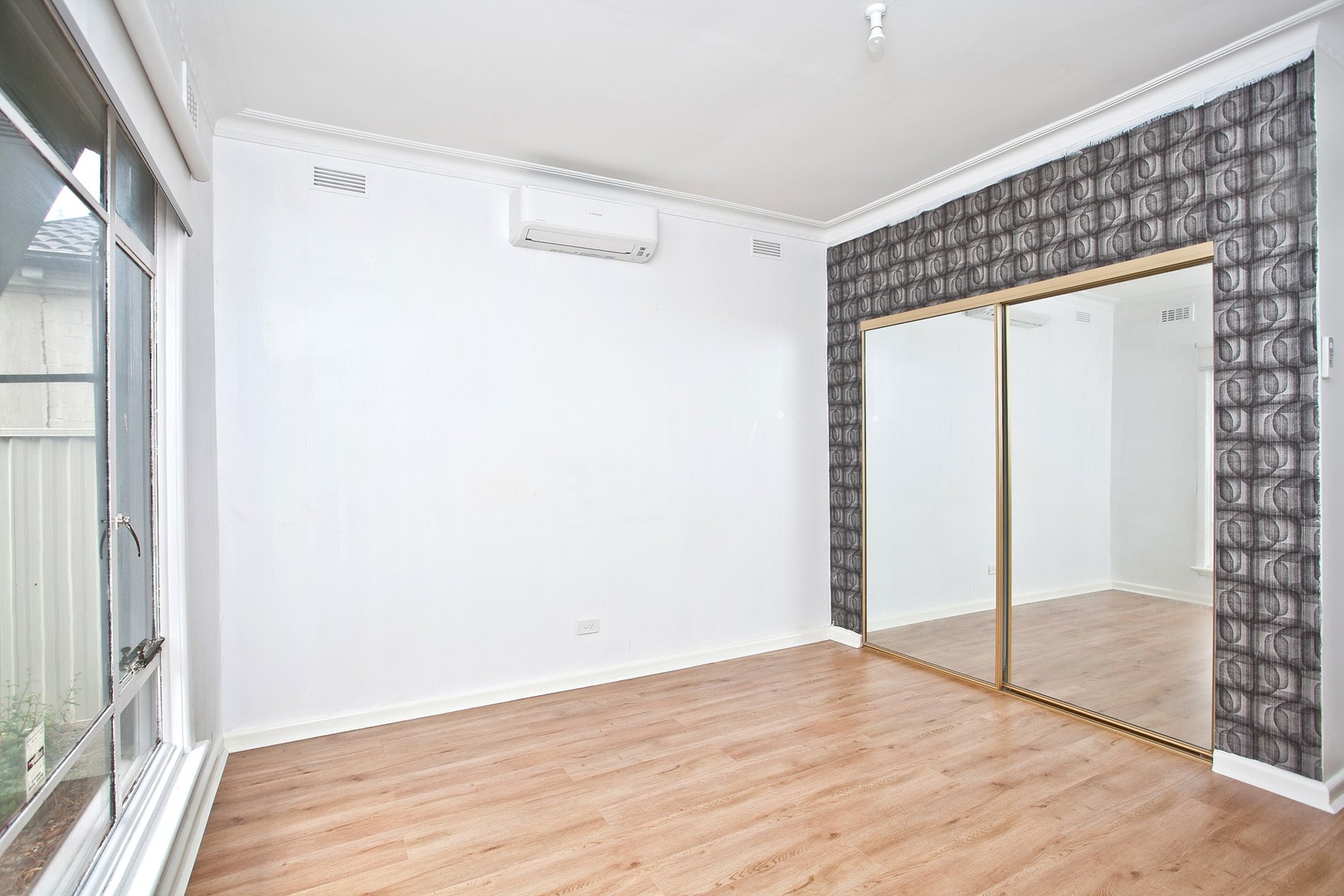 15 Vincent Avenue, St Albans, VIC 3021, St Albans - Thumbnail 5