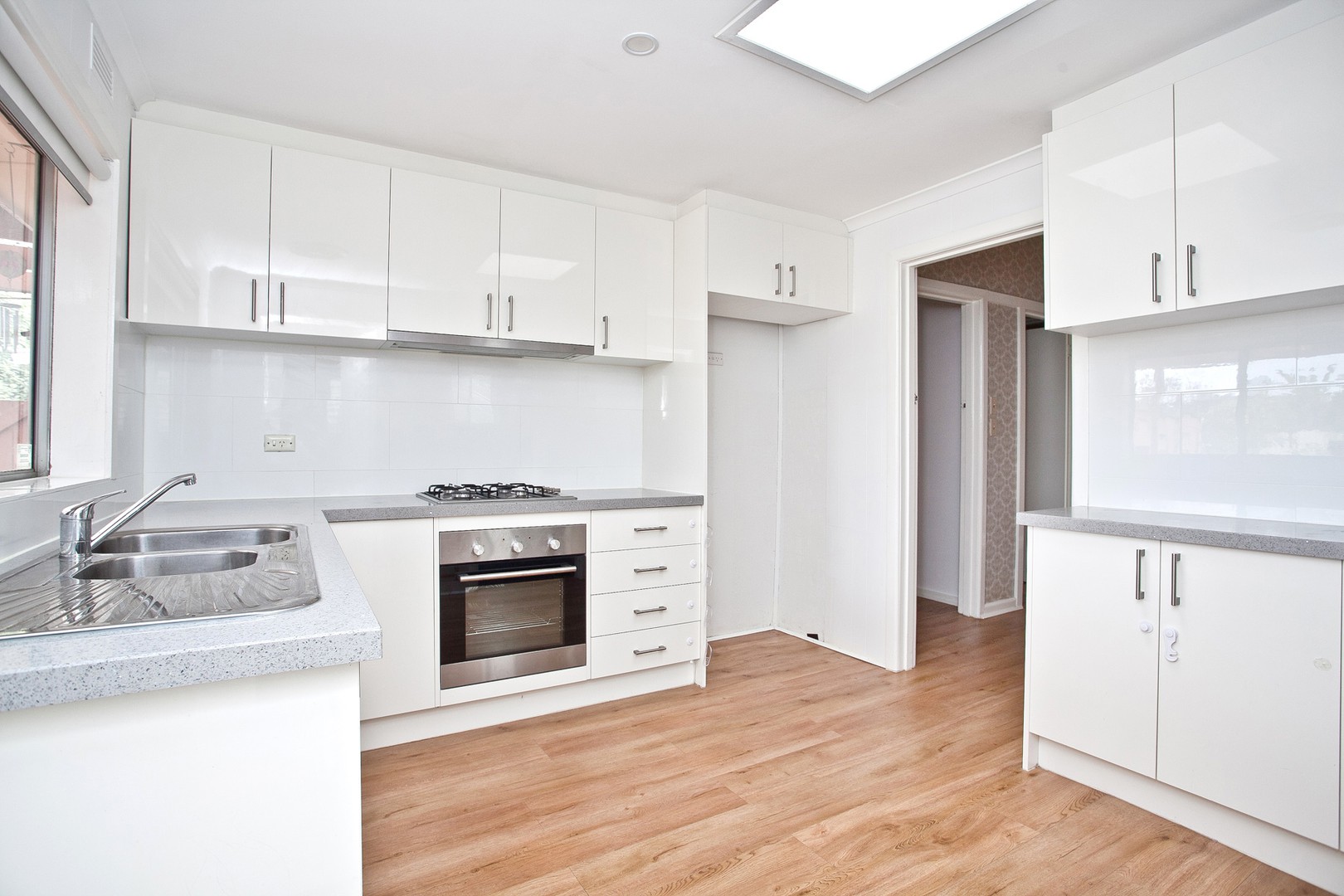 15 Vincent Avenue, St Albans, VIC 3021, St Albans - Thumbnail 6