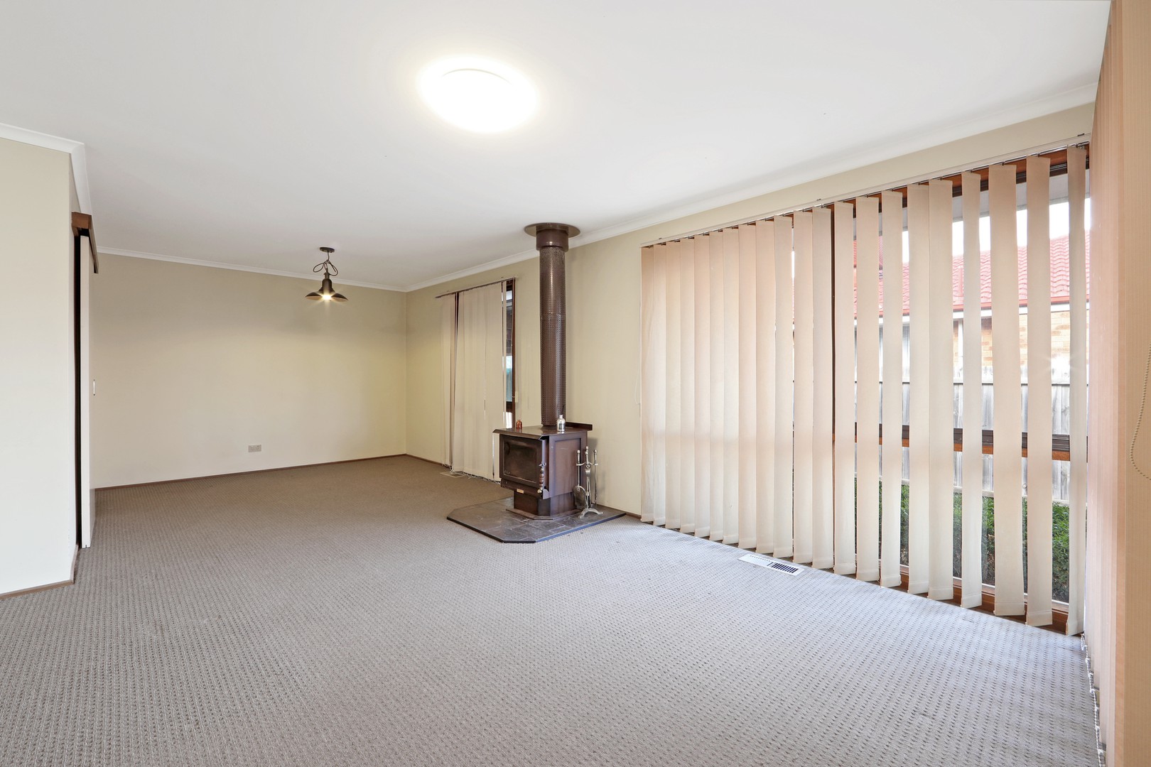 15 Wahroonga Court, Rowville, VIC 3178, Rowville - Thumbnail 2