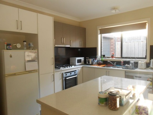 15 Walker Drive, Doreen, VIC 3754, Doreen - Thumbnail 2