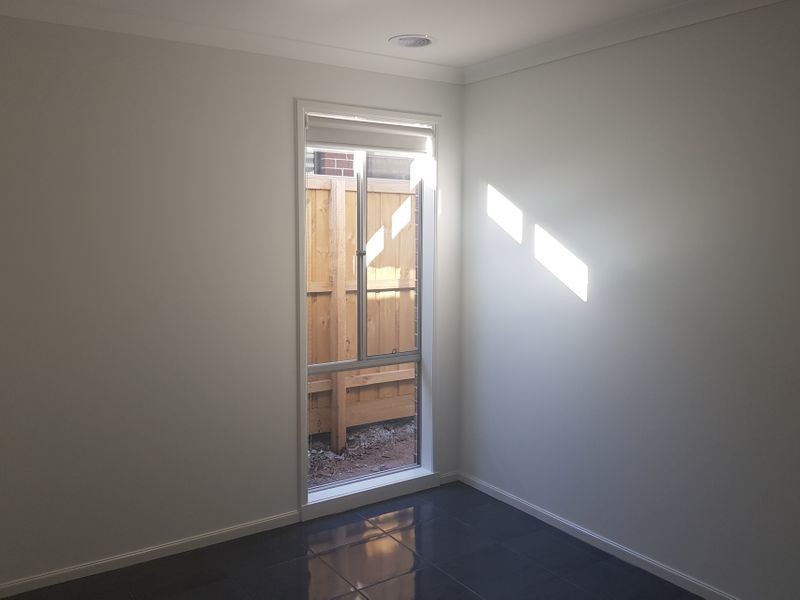 15 Walkhill Drive, Wollert, VIC 3750, Wollert - Thumbnail 4