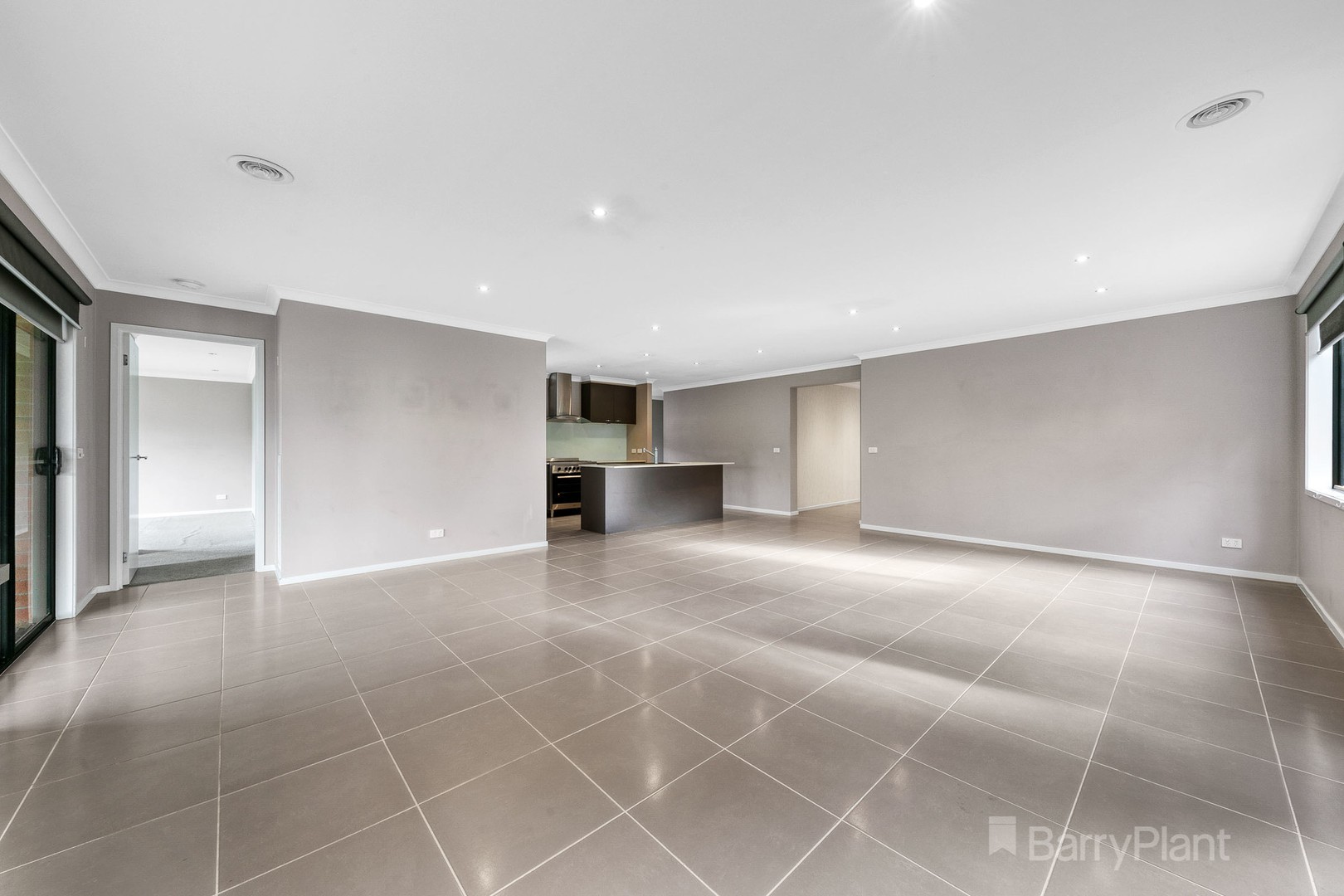 15 Webster Way, Pakenham, VIC 3810, Pakenham - Thumbnail 5