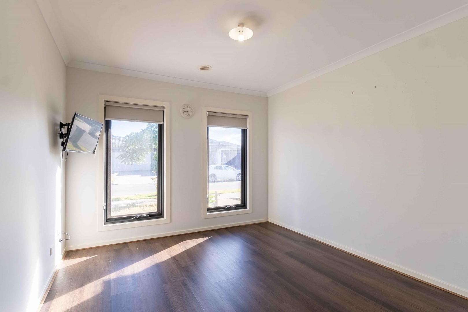 15 Weymouth Circuit, Donnybrook, VIC 3064, Donnybrook - Thumbnail 2