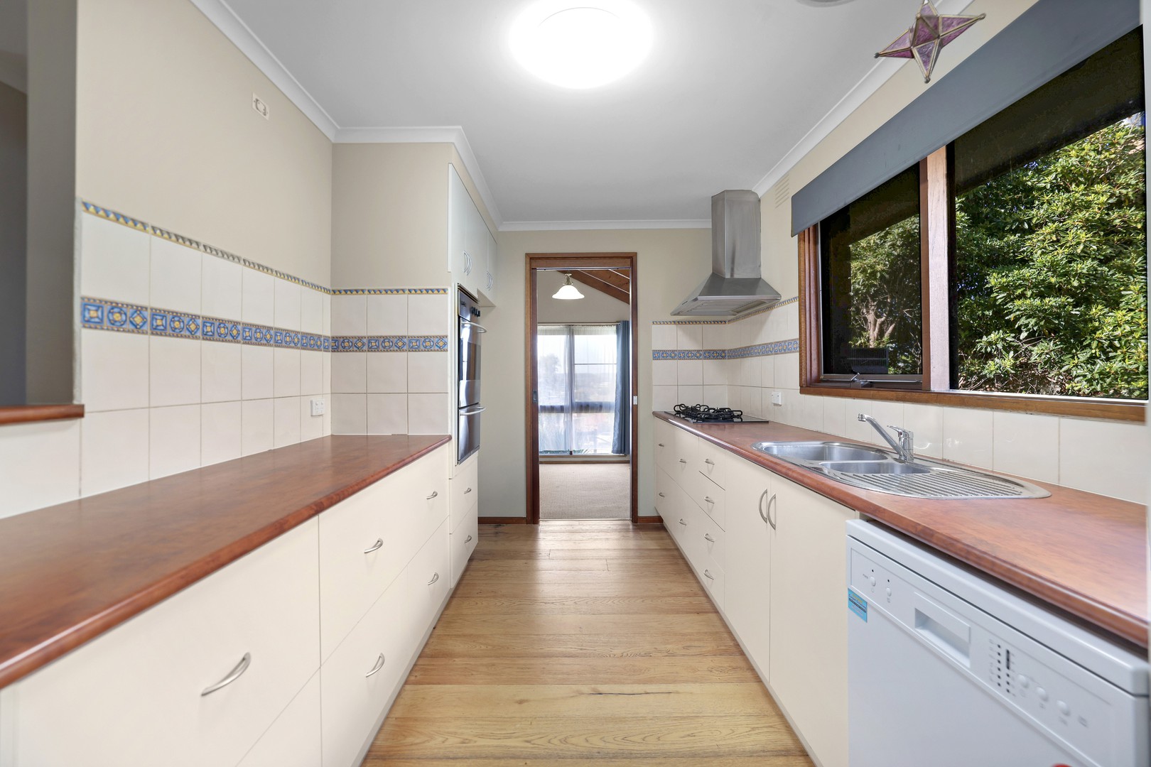 15 Wilson Place, Bacchus Marsh, VIC 3340, Bacchus Marsh - Thumbnail 3
