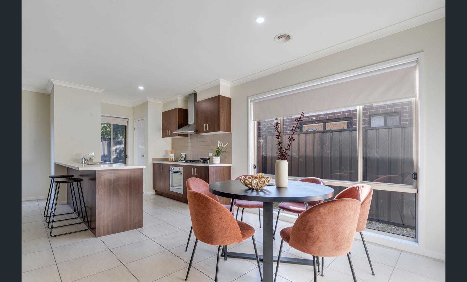 15 Woodgrove Street, Craigieburn, VIC 3064 - Thumbnail 2 - 01/07/2025