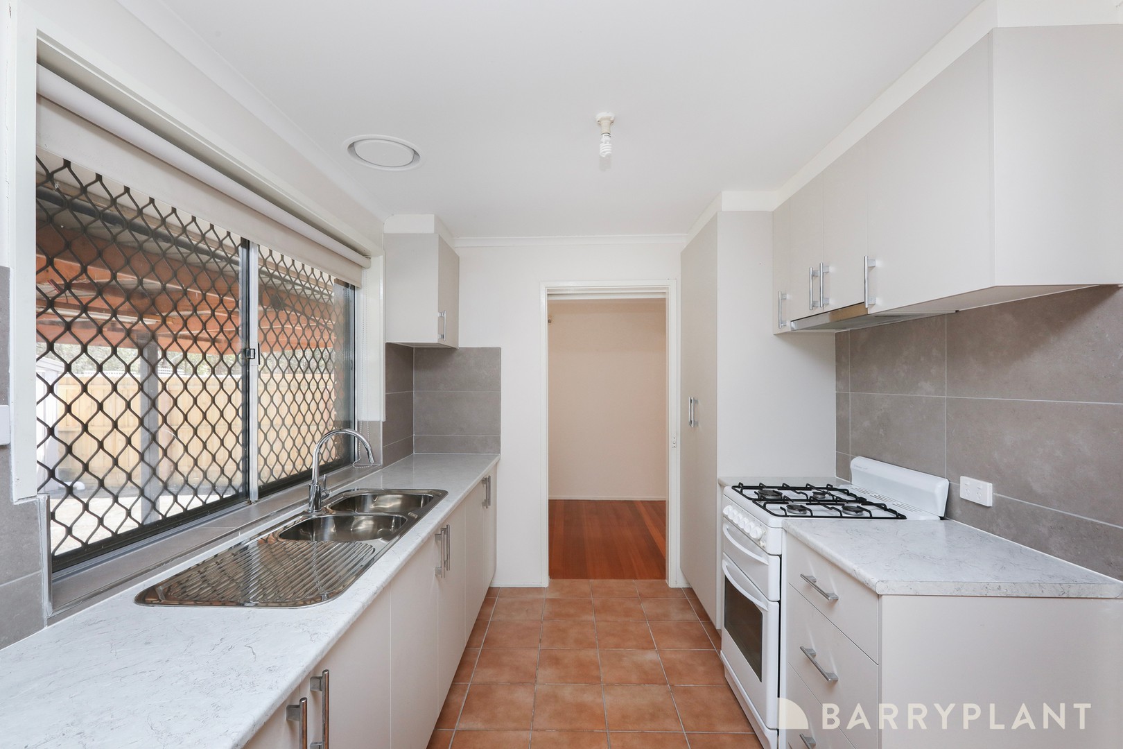 15 Woodland Drive, Albanvale, VIC 3021, Albanvale - Thumbnail 6