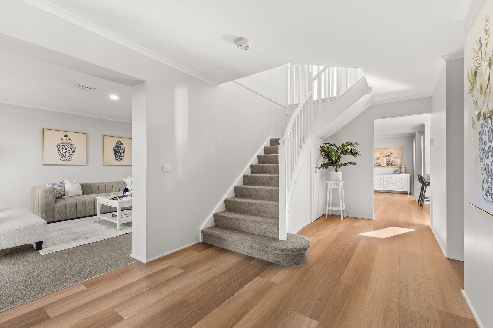 15 Xavier Drive, Wheelers Hill, VIC 3150 - Thumbnail 2 - 02/04/2026