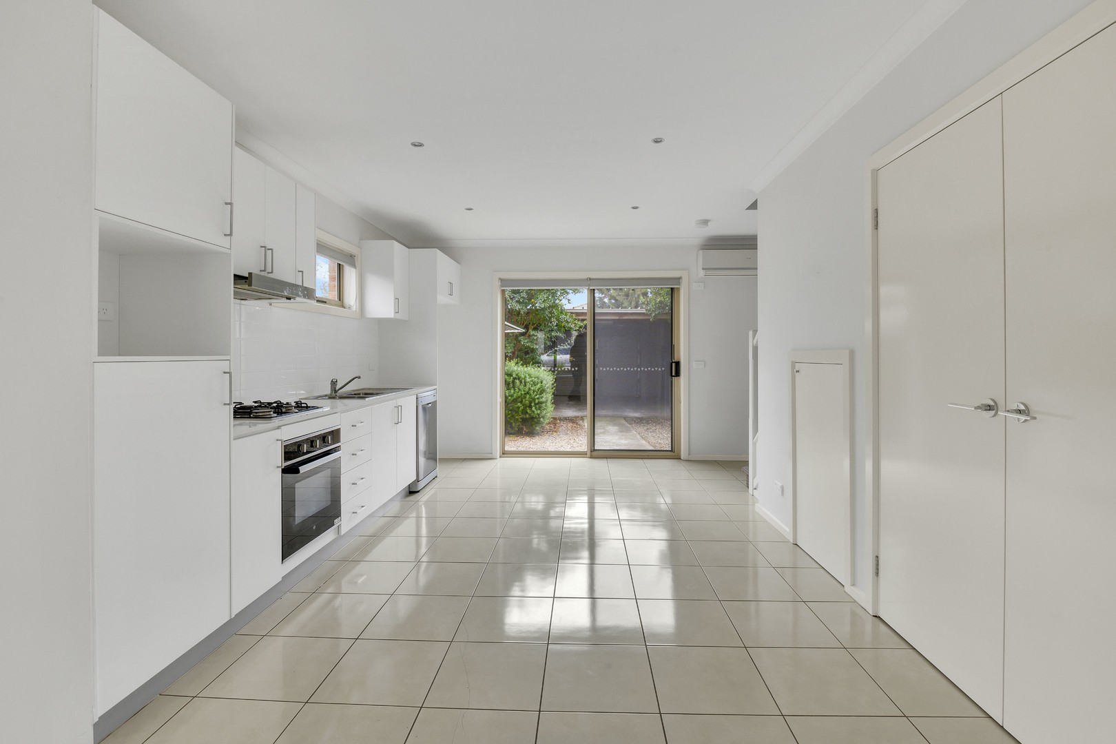 15 Zest Road, Craigieburn, VIC 3064, Craigieburn - Thumbnail 5