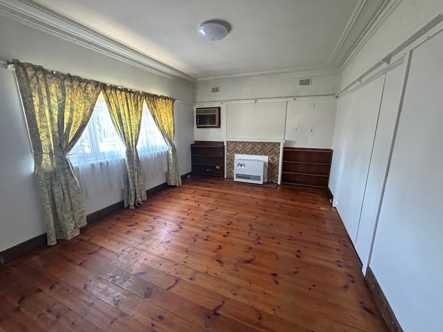 150 Cornwall Road, Sunshine, VIC 3020, Sunshine - Thumbnail 2
