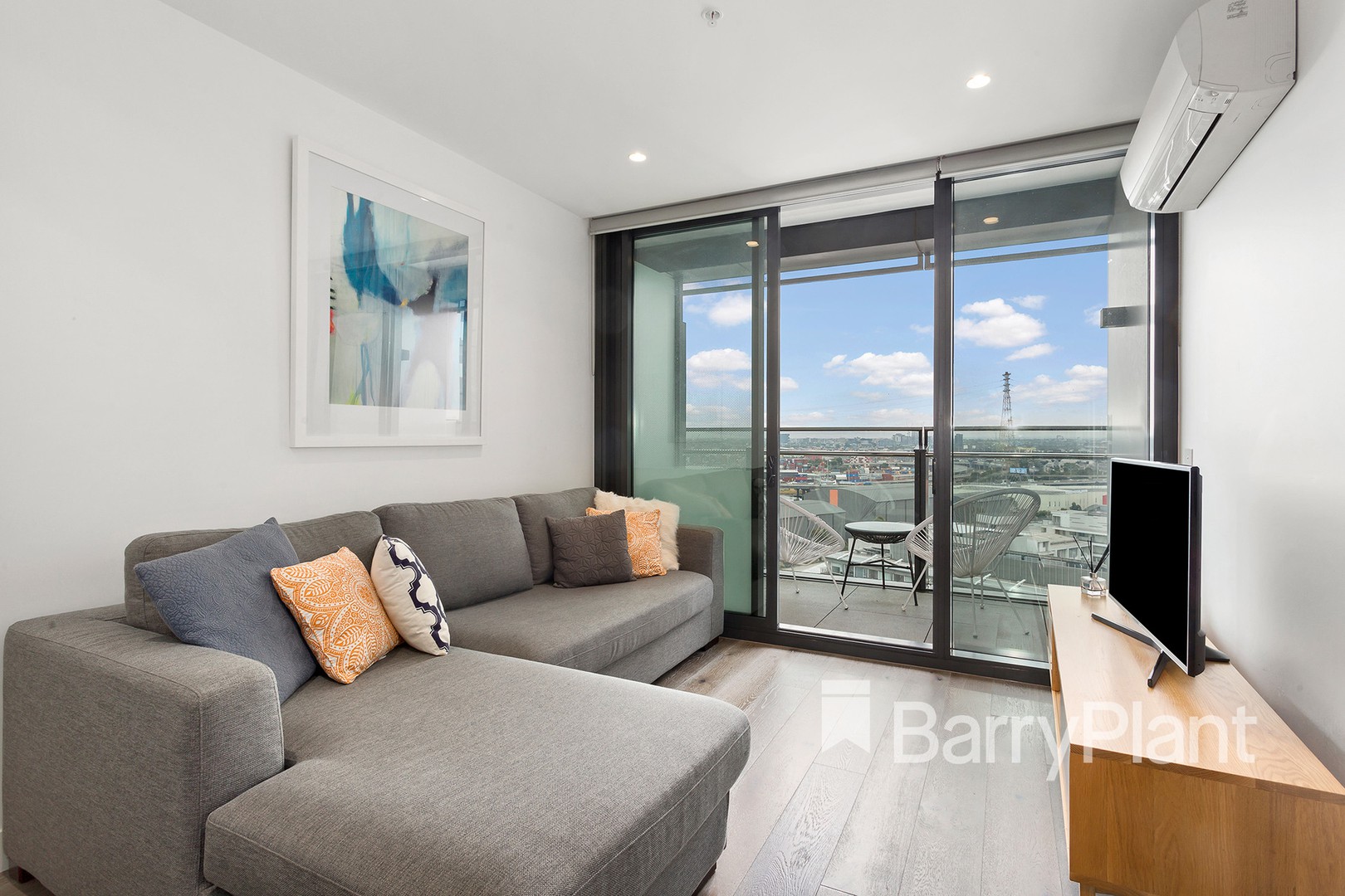 1504/15 Doepel Way, Docklands, VIC 3008 - Thumbnail 2 - 28/03/2023