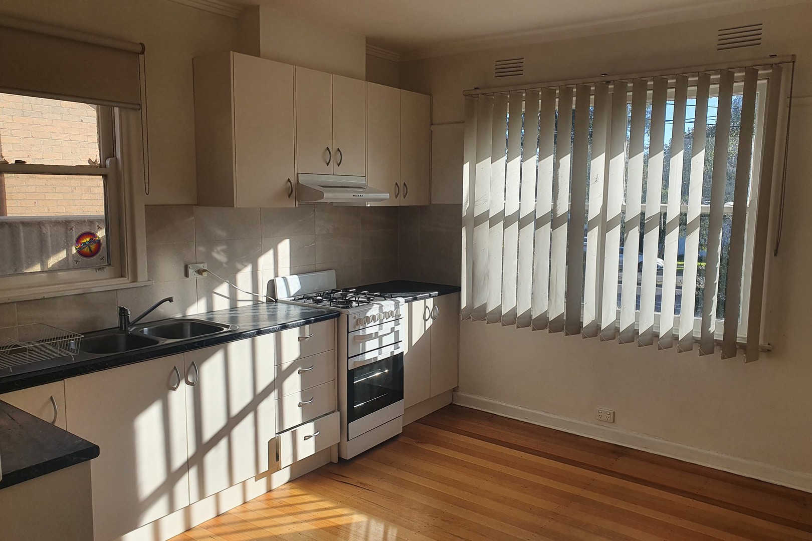 151 Broadway, Reservoir, VIC 3073, Reservoir - Thumbnail 6