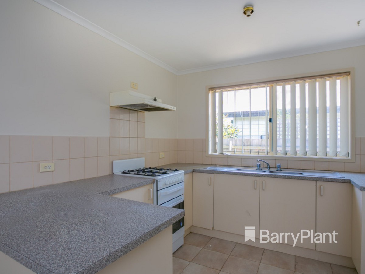 153 Seventh Avenue, Rosebud, VIC 3939, Rosebud - Thumbnail 2