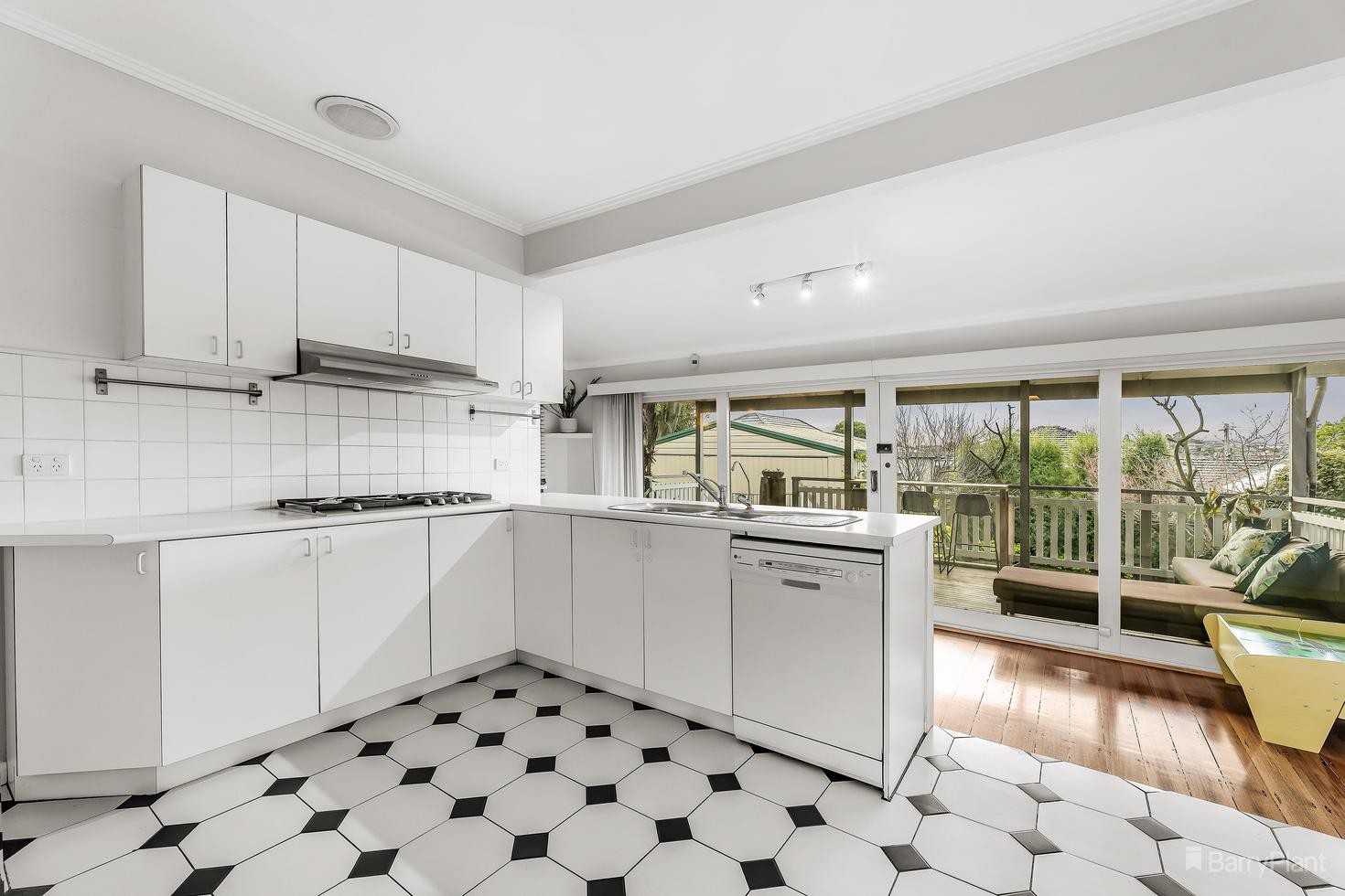 153 Thompsons Road, Bulleen, VIC 3105, Bulleen - Thumbnail 5